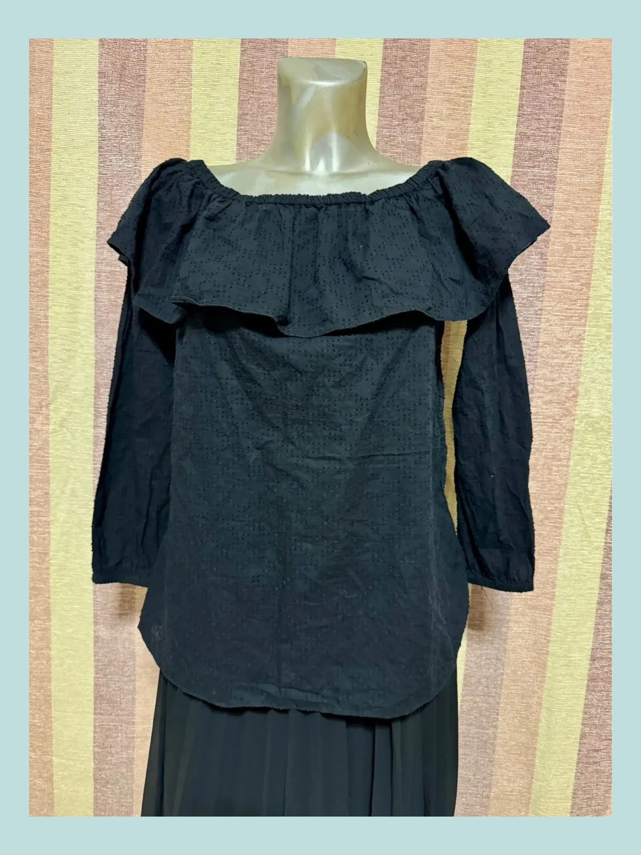 Blusa negra Michael kors talla M 🍀