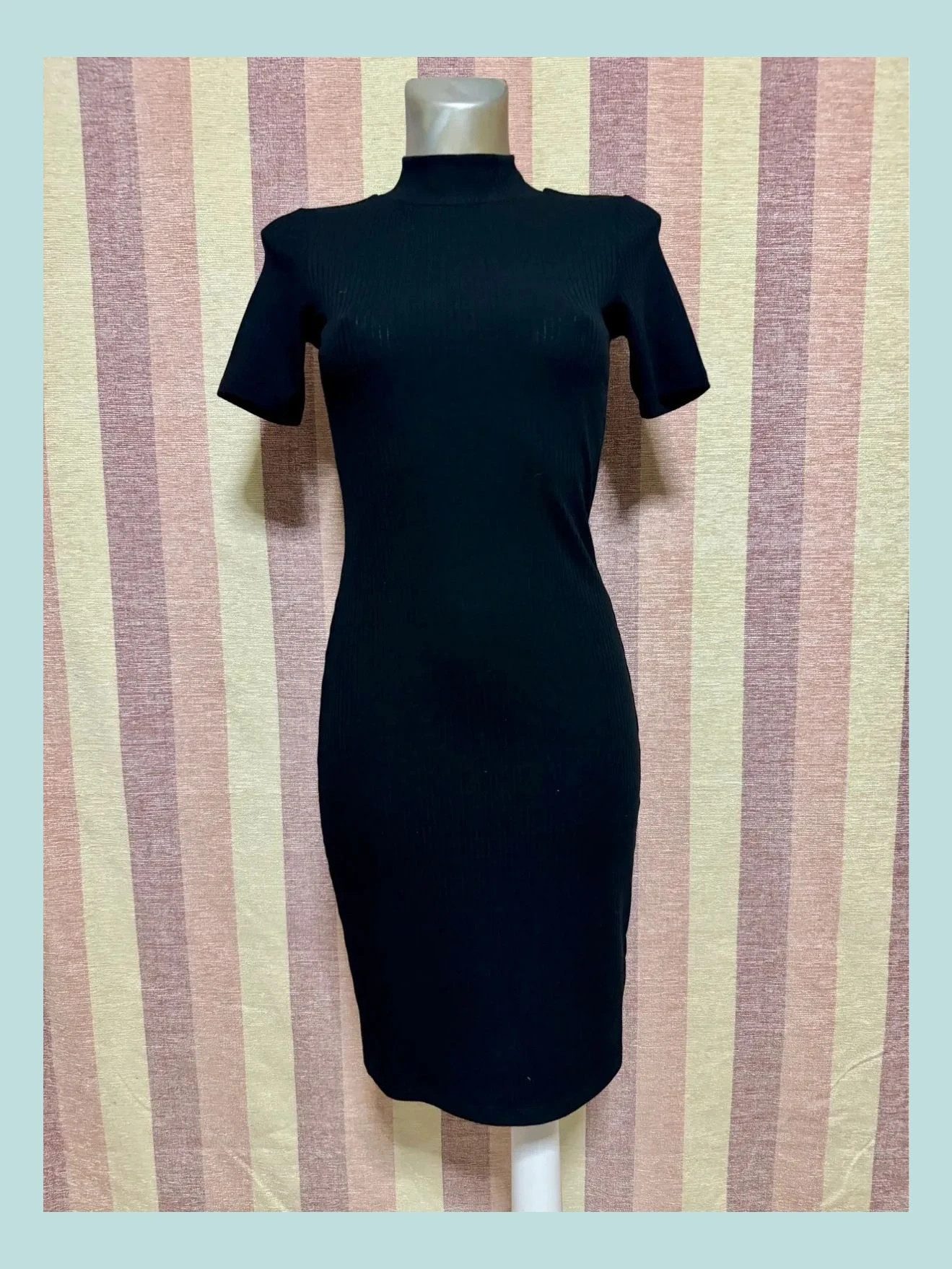 Vestido negro marca G-star raw, talla S , elástico 🍀