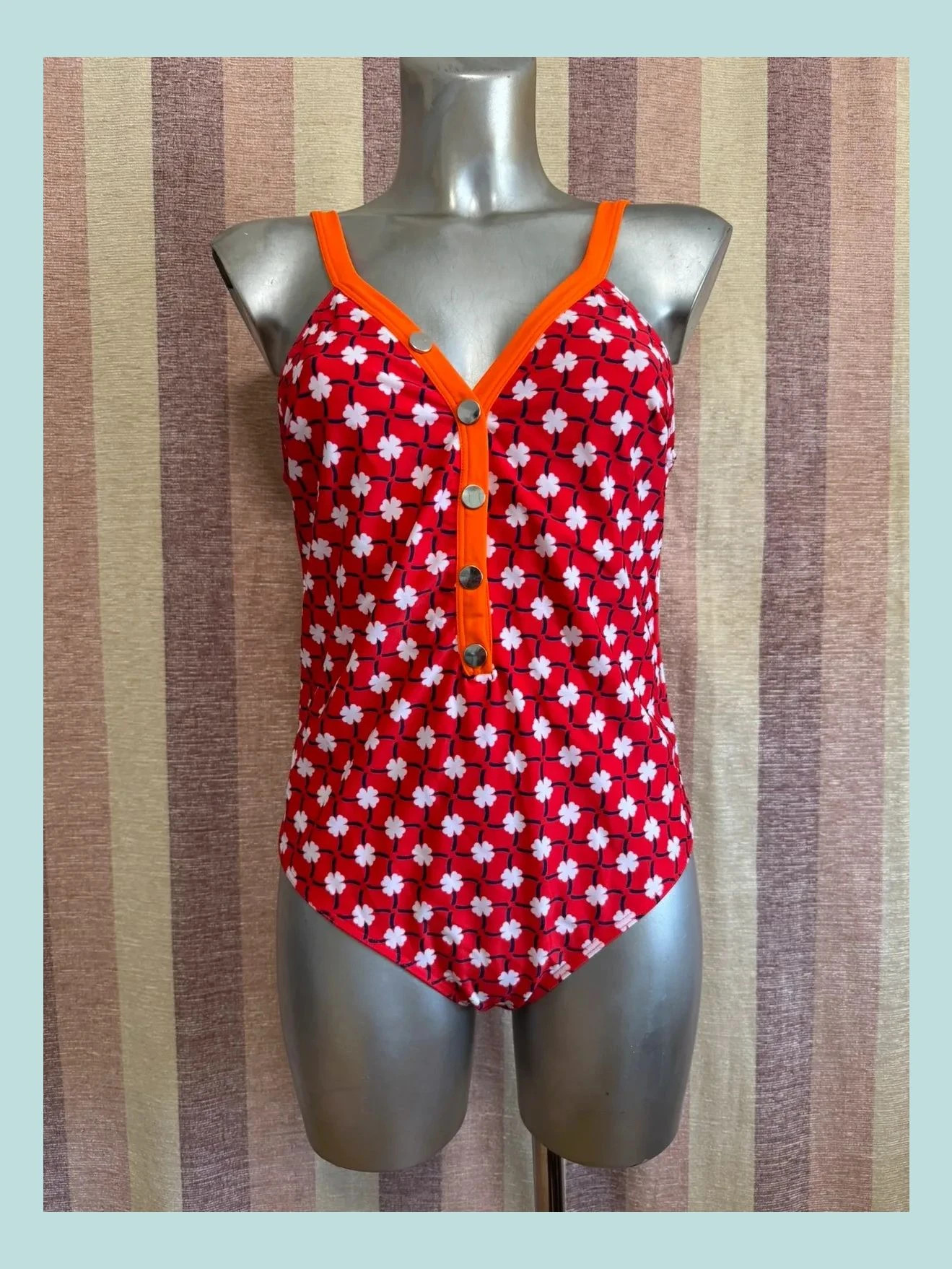 Bañador flores estilo retro de marca Carven , talla 42 🍀