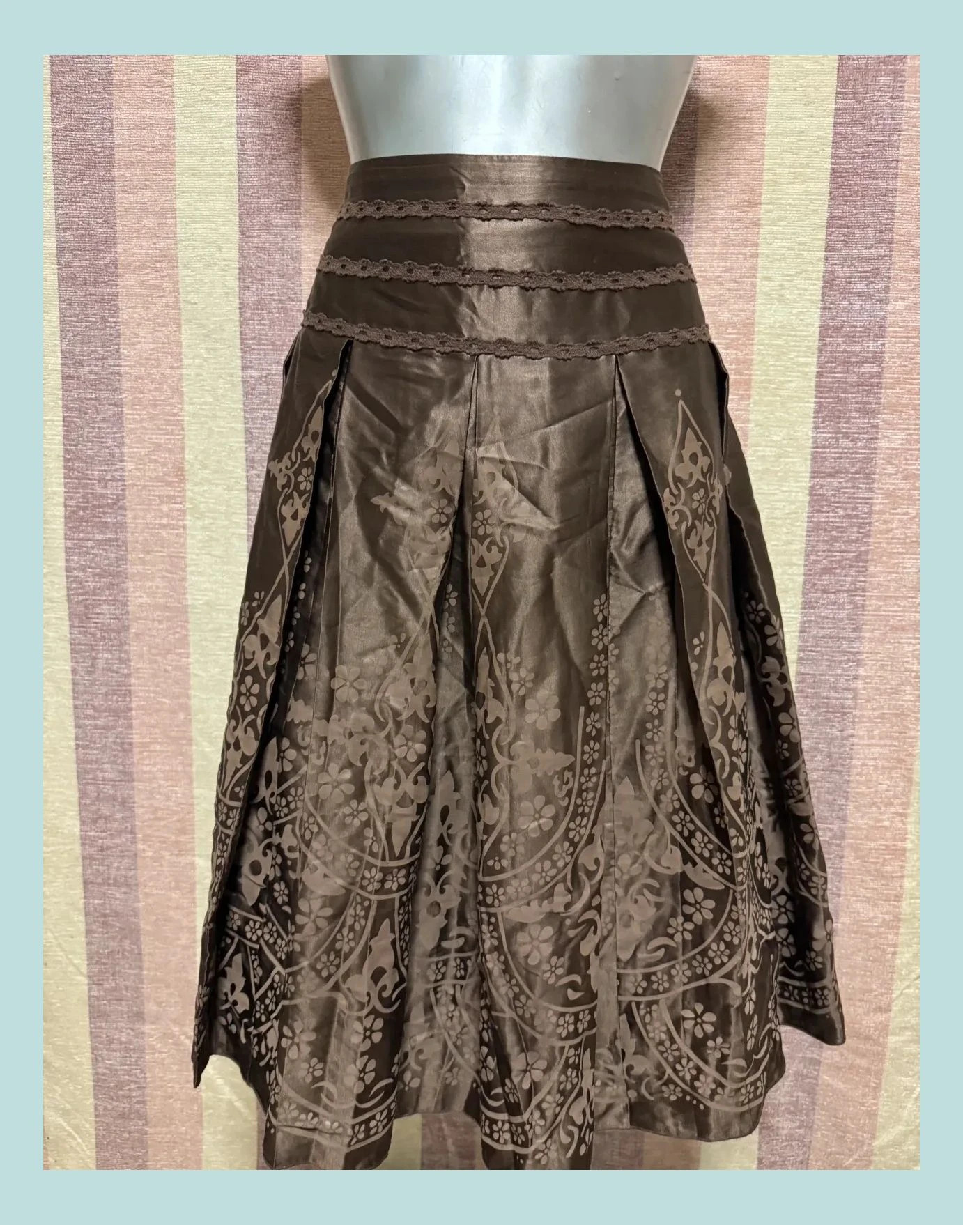 Falda satinada marca autograph , talla 40, tela seda y algodón 🍀 – M&S Autograph – taille L / 40 / 12 2
