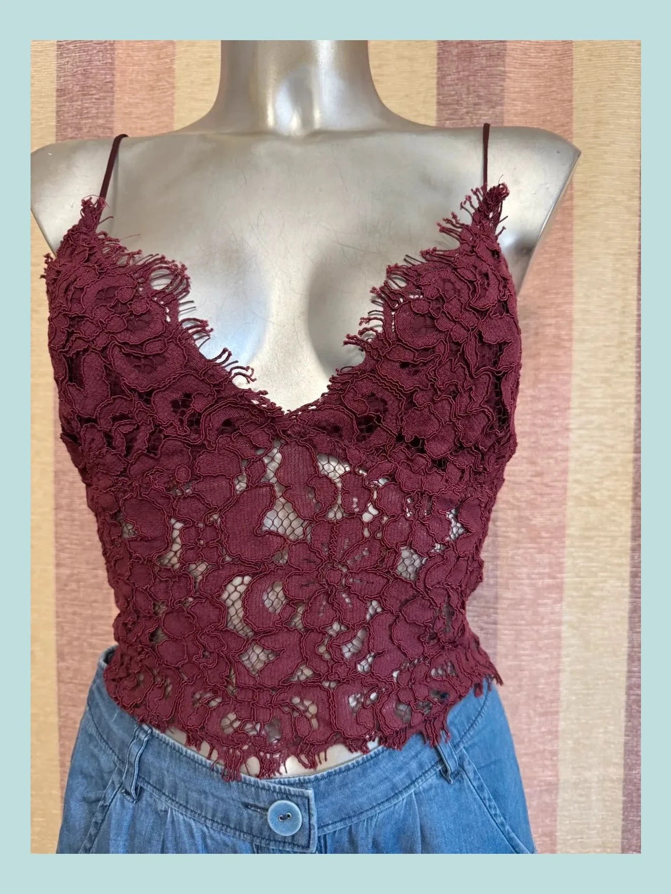 Crop top encaje burdeos de Zara Talla L 🍀 – Zara – taille L / 40 / 12 2