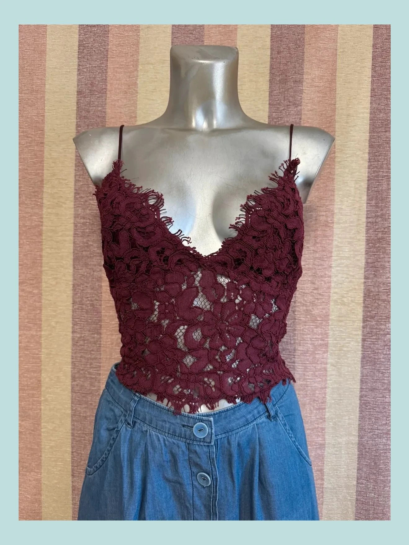 Crop top encaje burdeos de Zara Talla L 🍀 – Zara – taille L / 40 / 12