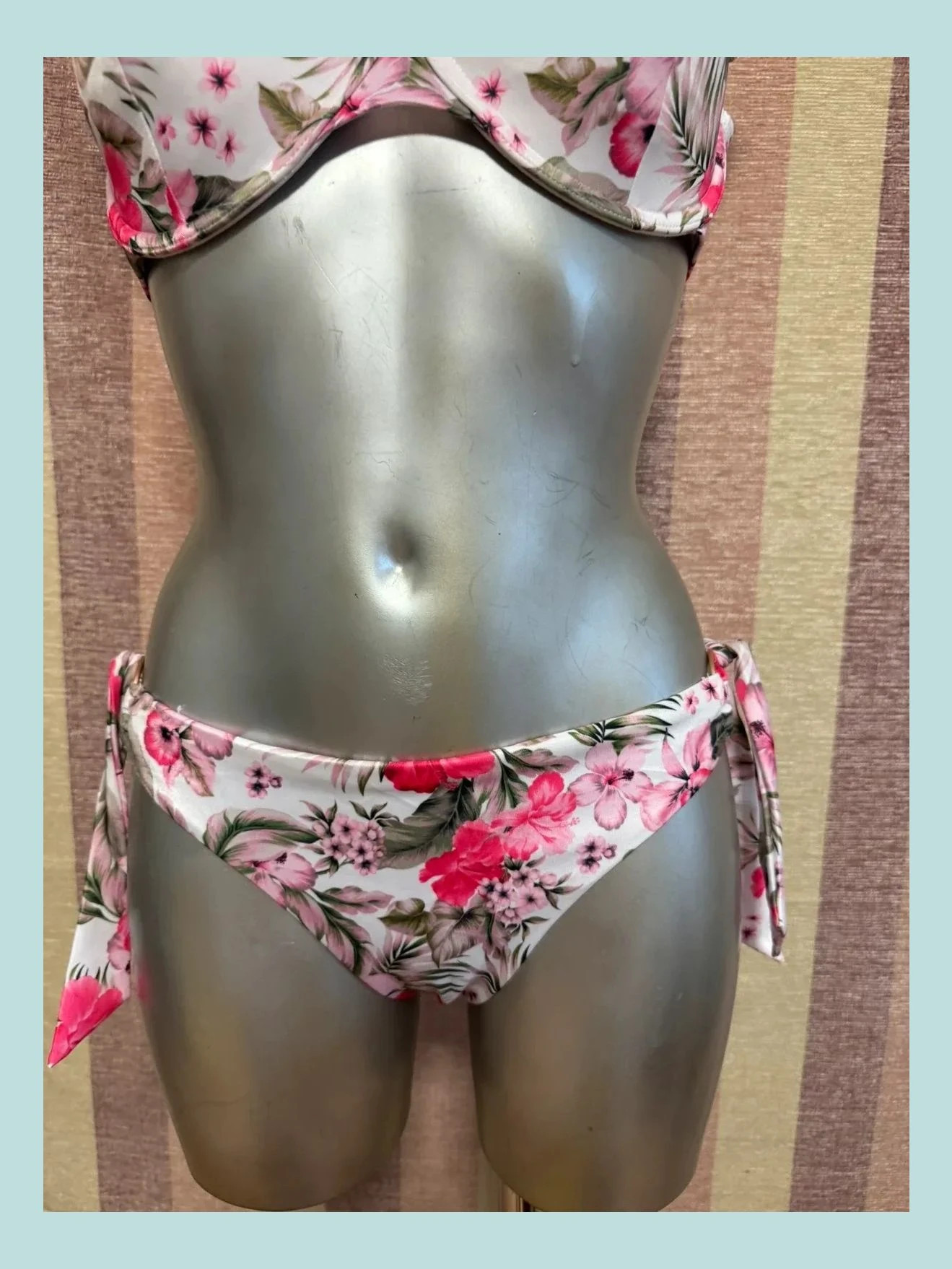Bikini marca Hunkemoller , talla M , 95D 🍀 – Hunkemöller – taille M / 38 / 10 2