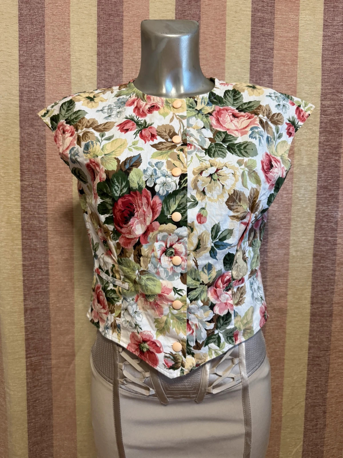 Blusa flores vintage talla 38 🍀