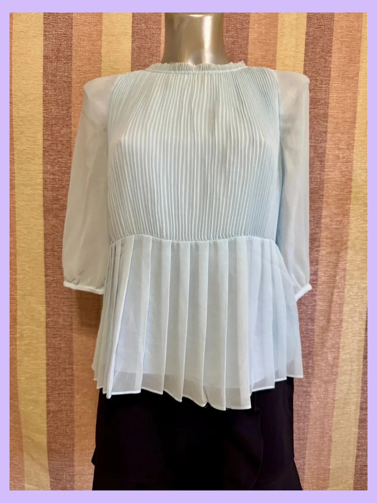 Blusa tela gasa plisada de ted baker , talla S 🍀