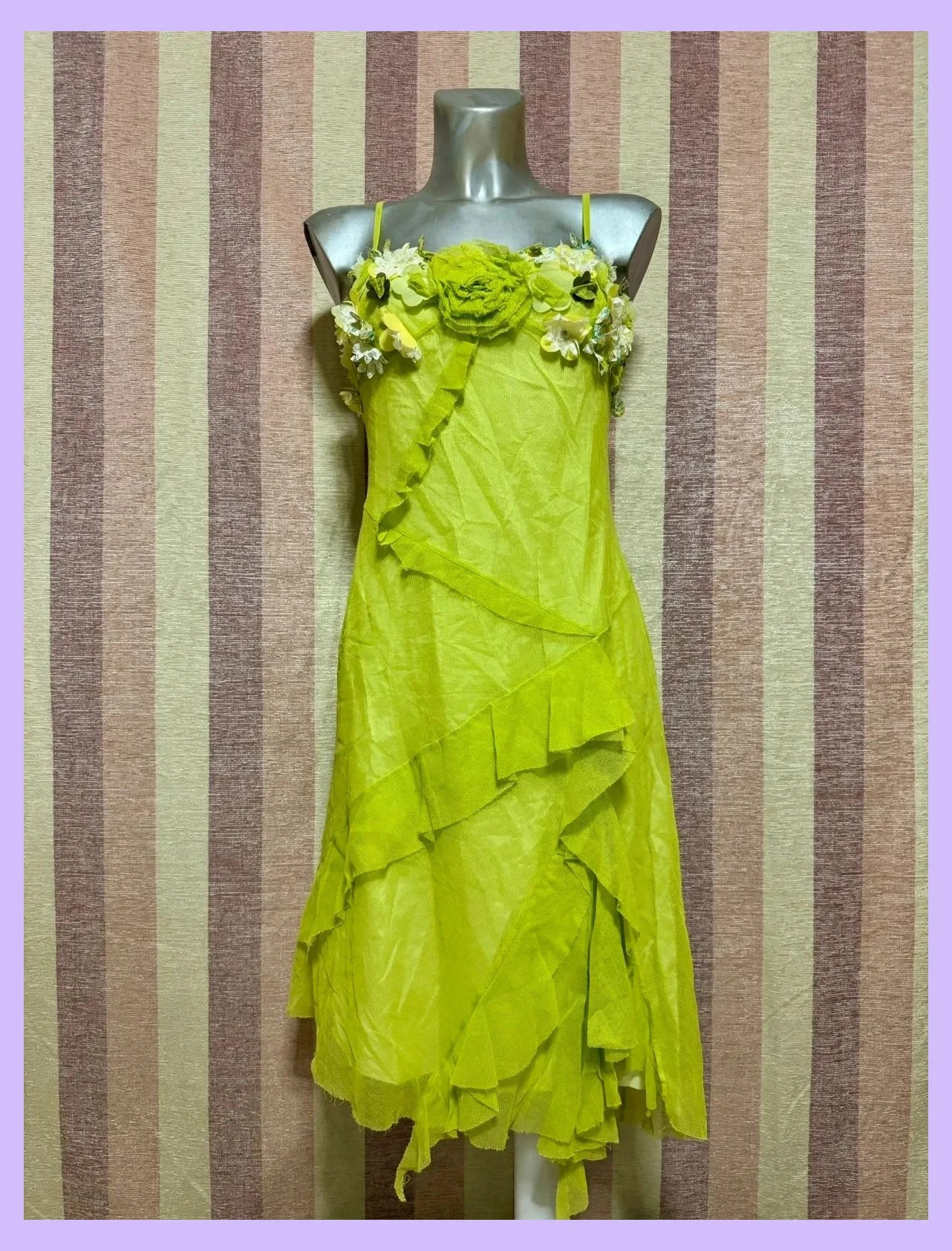 Vestido fiesta asimétrico con flores , tela tul 🍀 – Futura – taille XL / 42 / 14