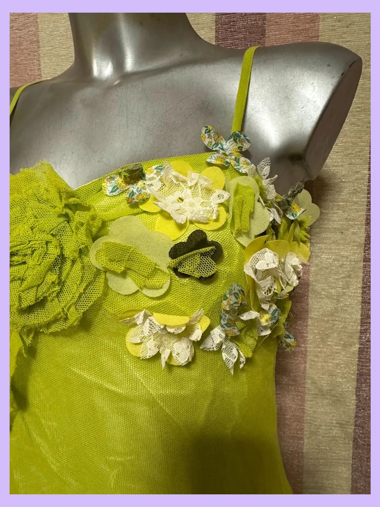 Vestido fiesta asimétrico con flores , tela tul 🍀 – Futura – taille XL / 42 / 14 5