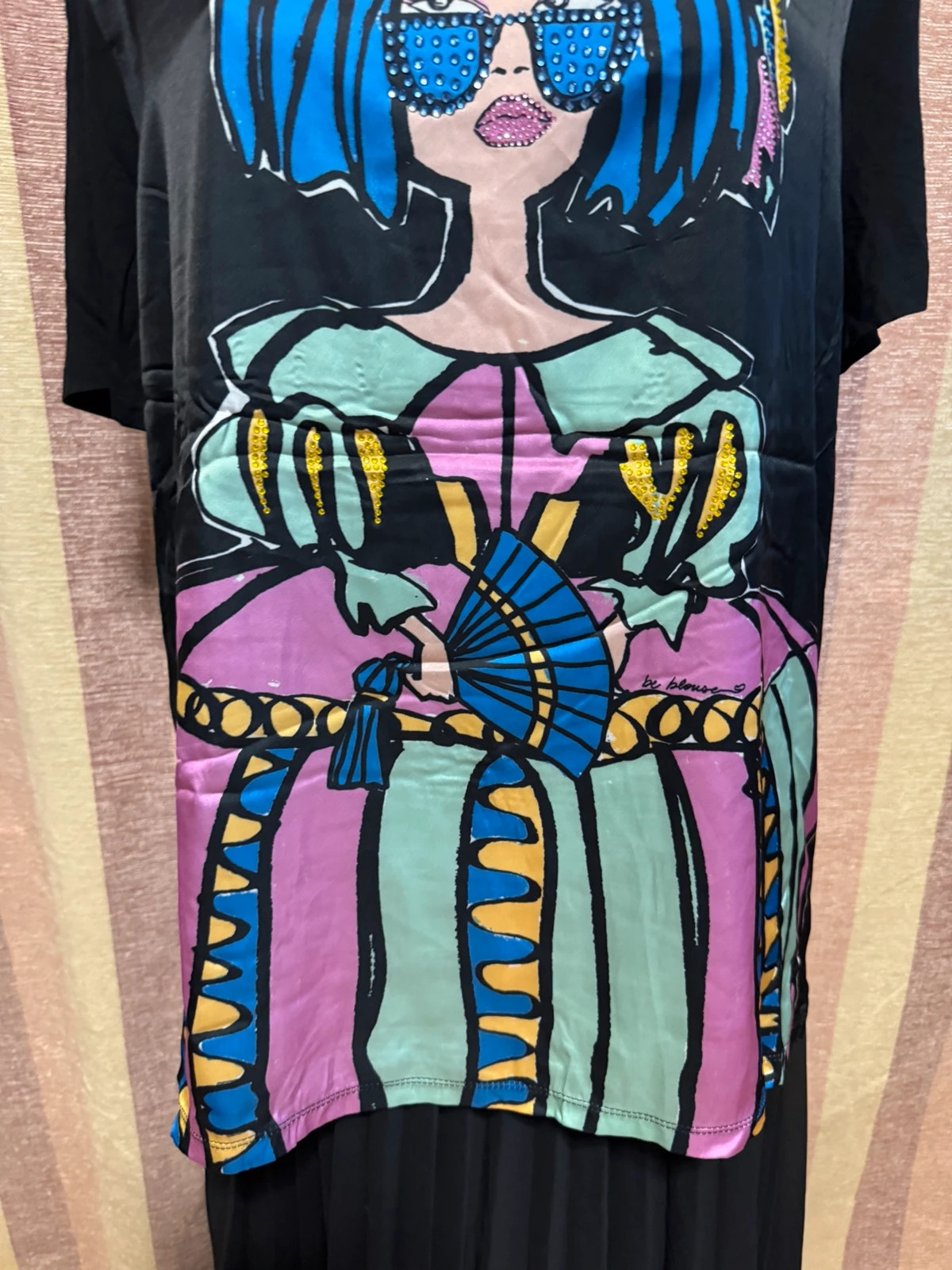 Blusa estampada con brillos talla única 🍀 – La Boutique – taille Taille unique 2