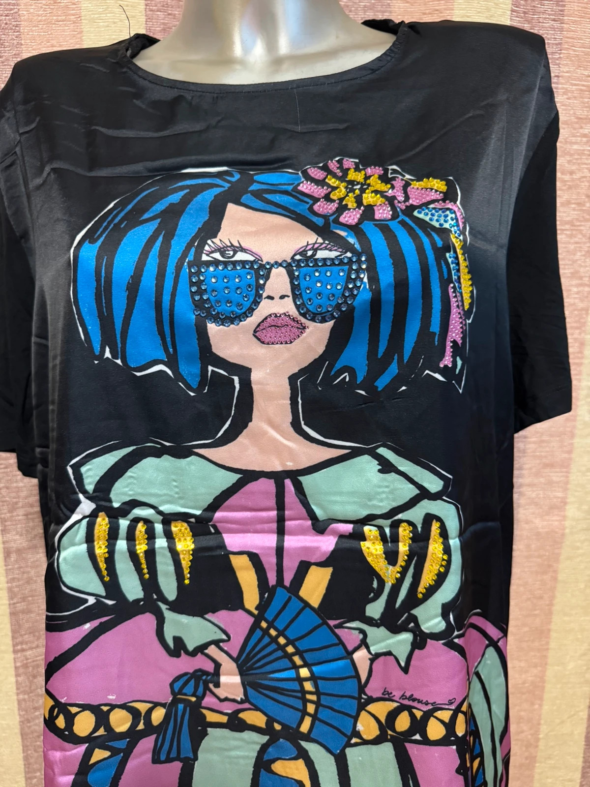 Blusa estampada con brillos talla única 🍀 – La Boutique – taille Taille unique 3