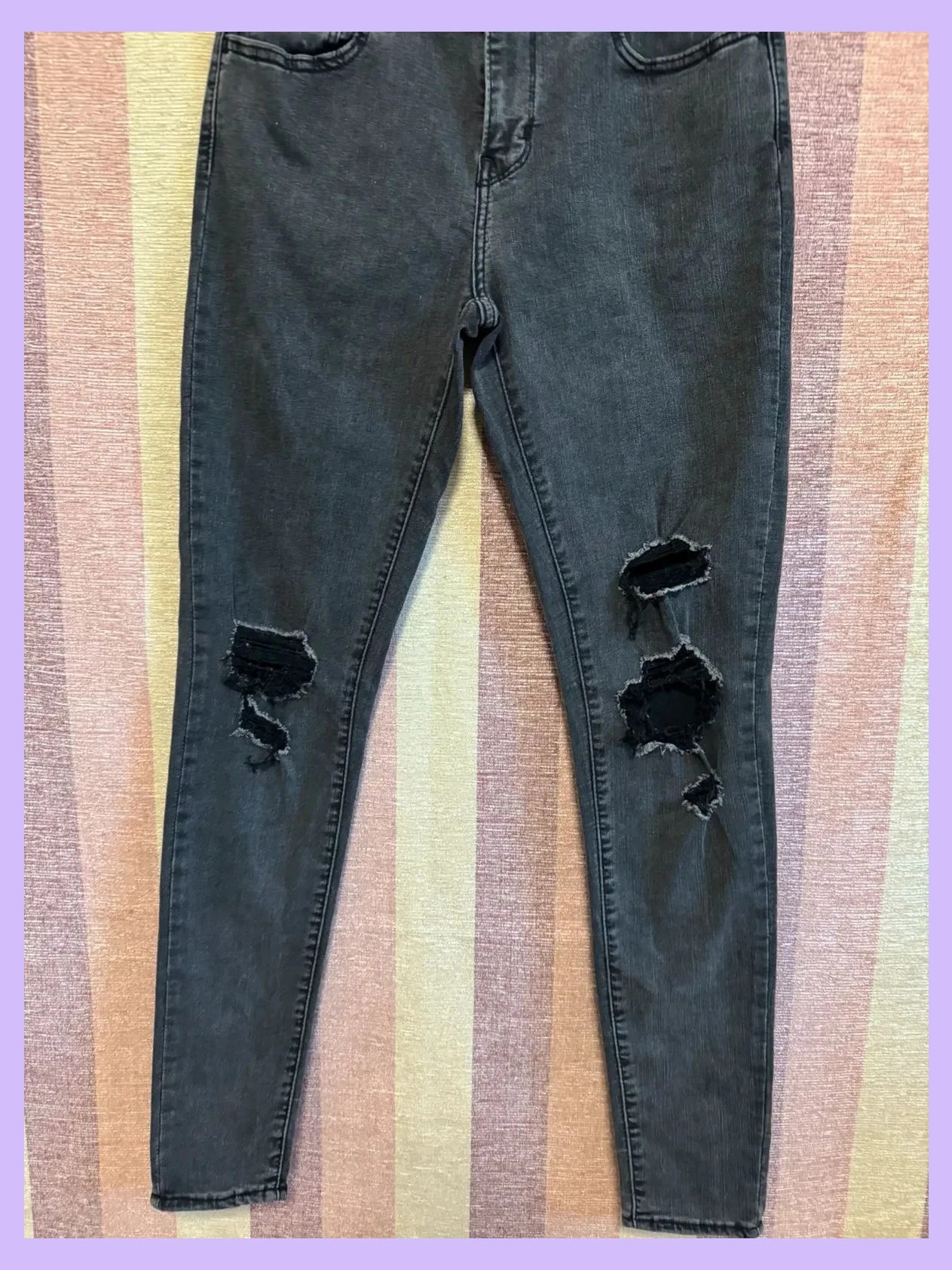 Vaqueros Levis gris y negros con rotos , talla 38 , elástico 🍀 – Levi's – taille M / 38 / 10 2