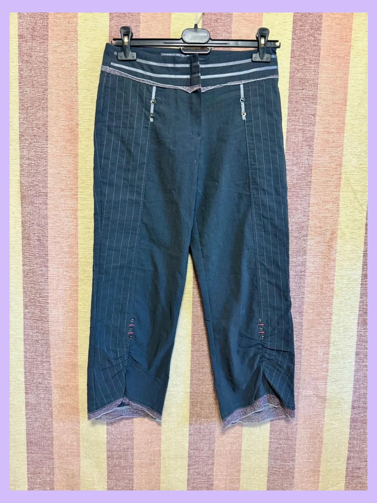 Pantalón capri , talla 38 🍀