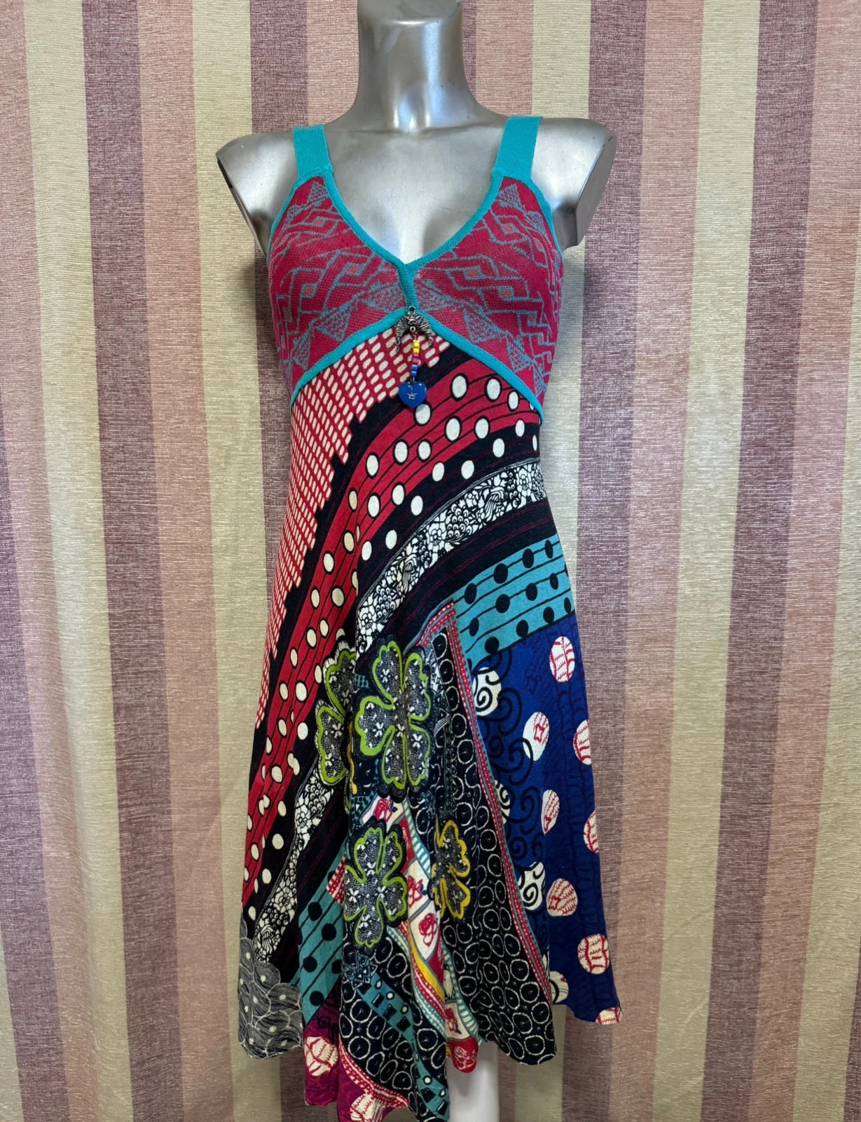 Vestido estampado talla M 🍀