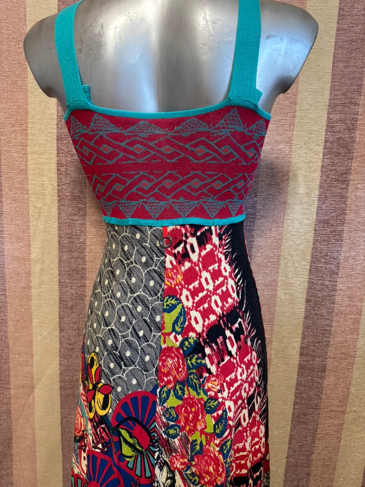 Vestido estampado talla M 🍀 – *Save the Queen!* – taille M / 38 / 10 5
