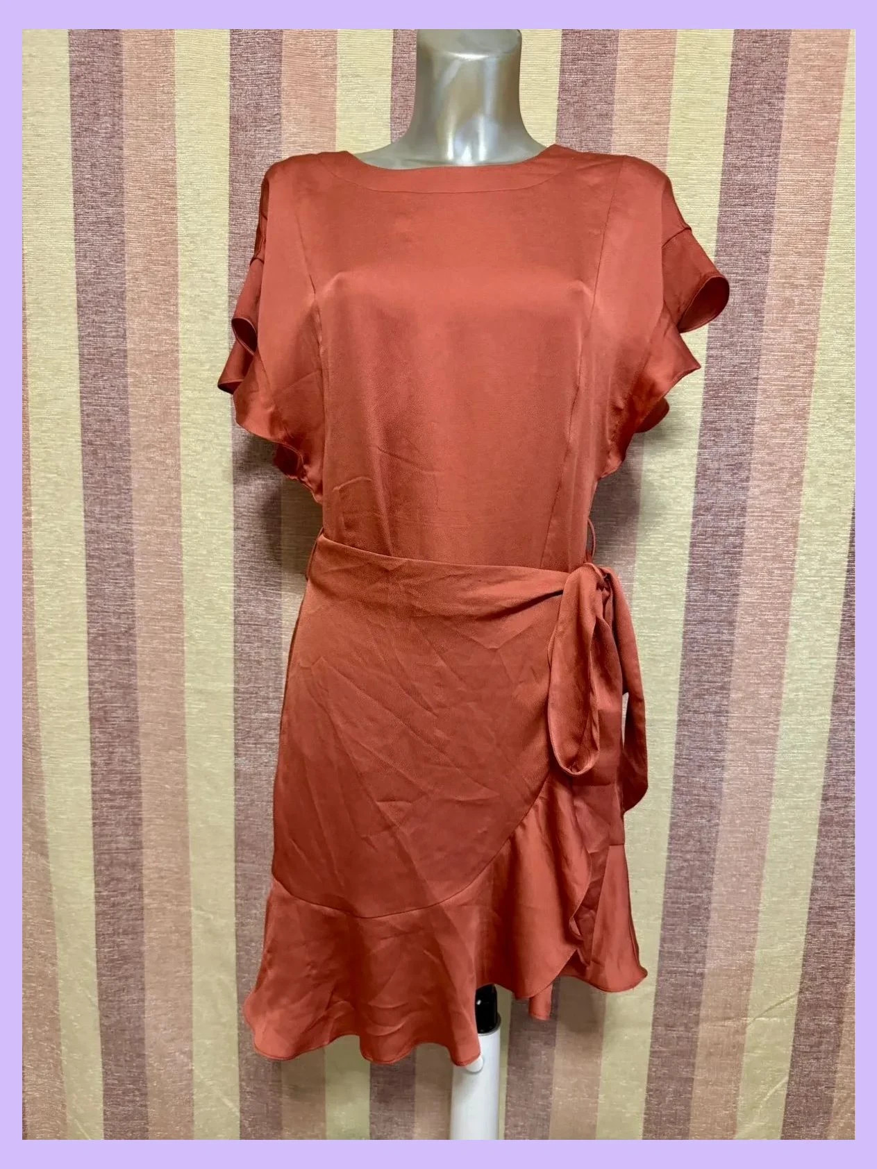 Vestido verano satinado falda cruzada marca Astr talla M 🍀 – Astrid Black Label – taille M / 38 / 10