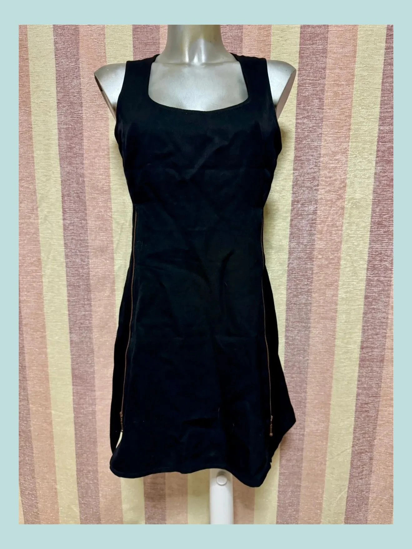 Vestido negro corto talla 40🍀