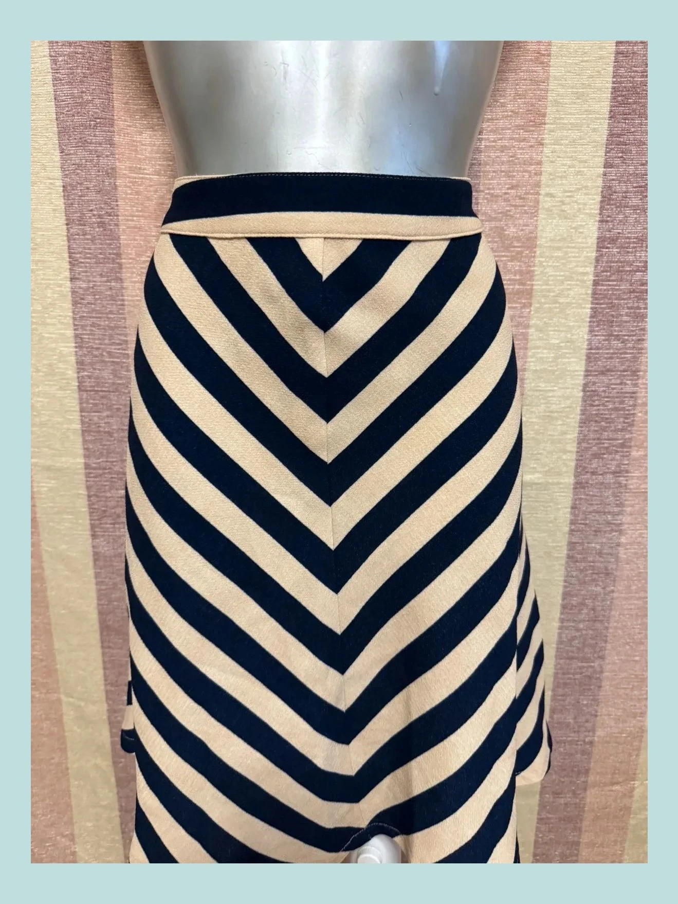 Falda por rodillas marca Louche talla M 🍀 – Louche – taille M / 38 / 10 2
