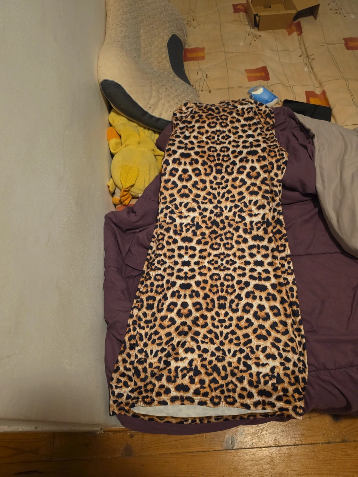 Bonjour vend robe léopard porté une fois en bon état taille S – taille S / 36 / 8 2