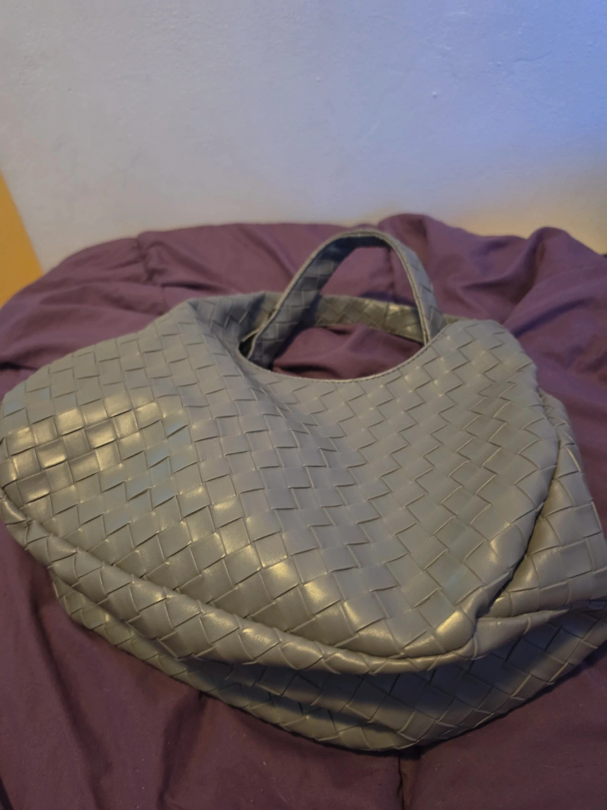 Bonjour je vend un sac a main service une fois – Pierre Cardin 3