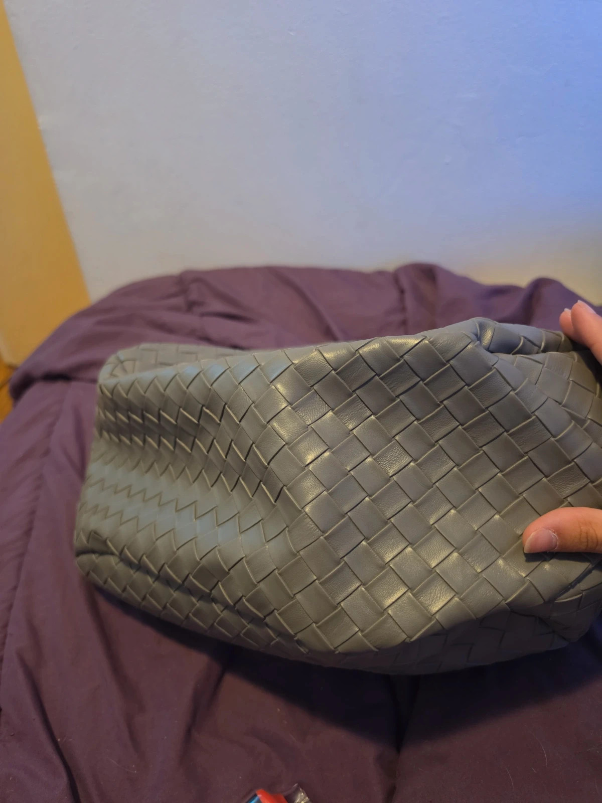 Bonjour je vend un sac a main service une fois – Pierre Cardin 2