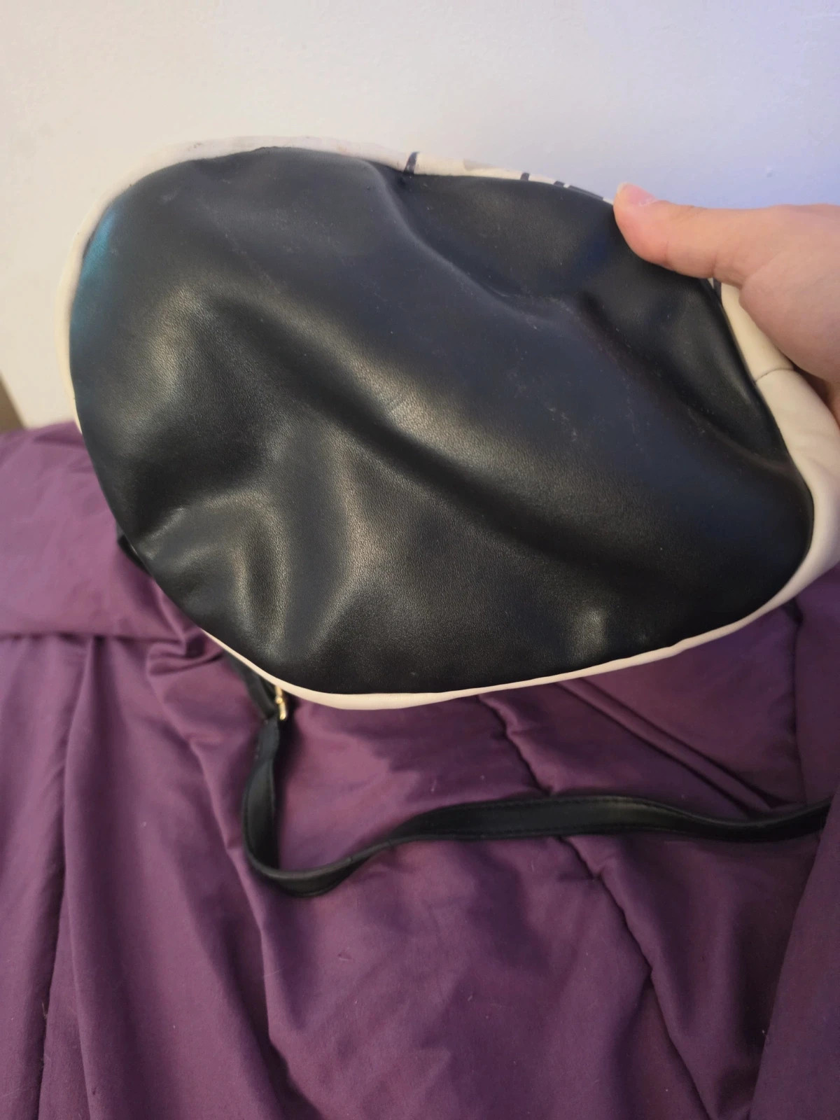Bonjour je vend un sac a main service 2 fois – Disney 2