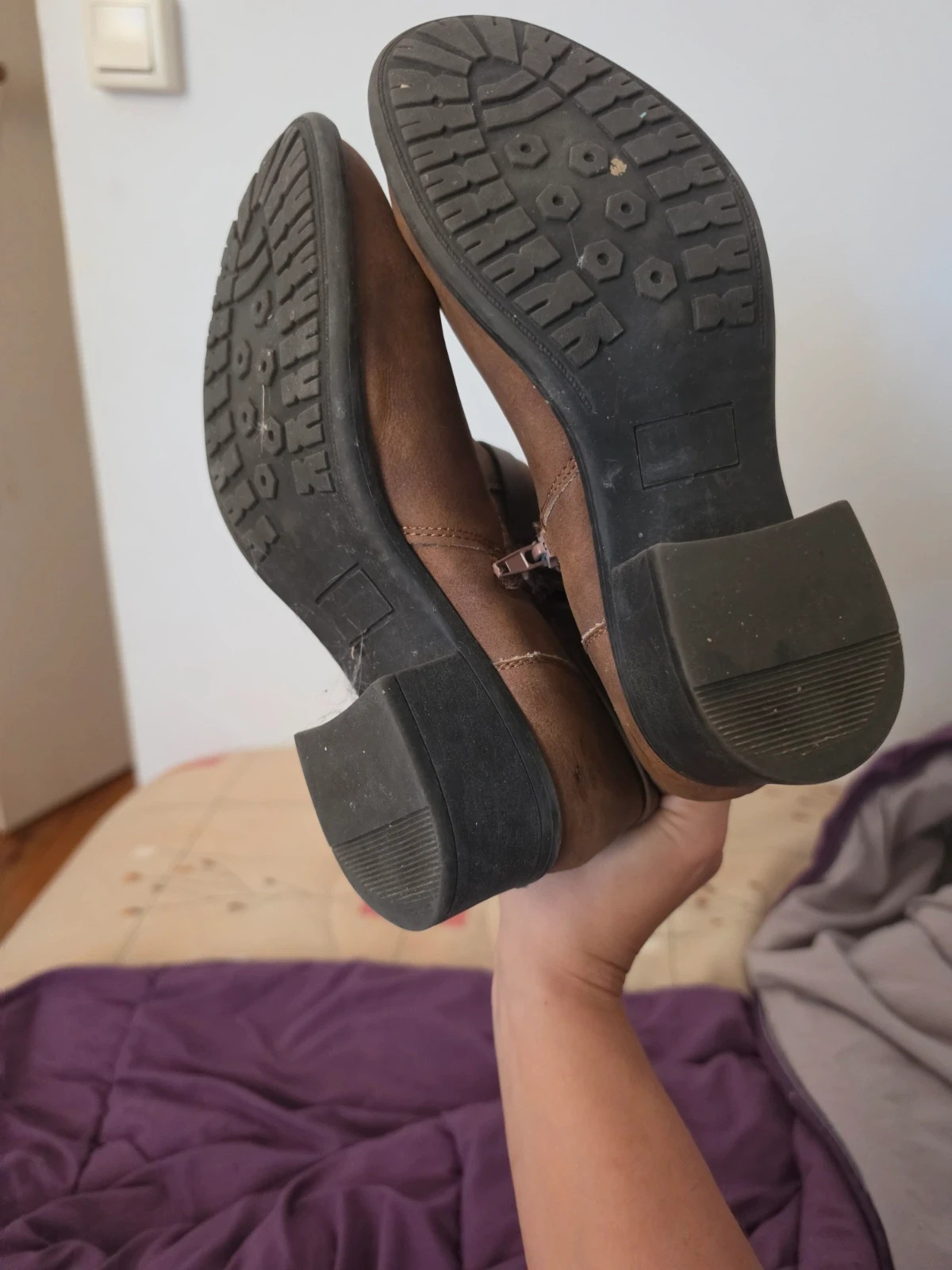 Bonjour je vend des bottines porté une fois c'est la pointure 36 – Skills – taille 36 2