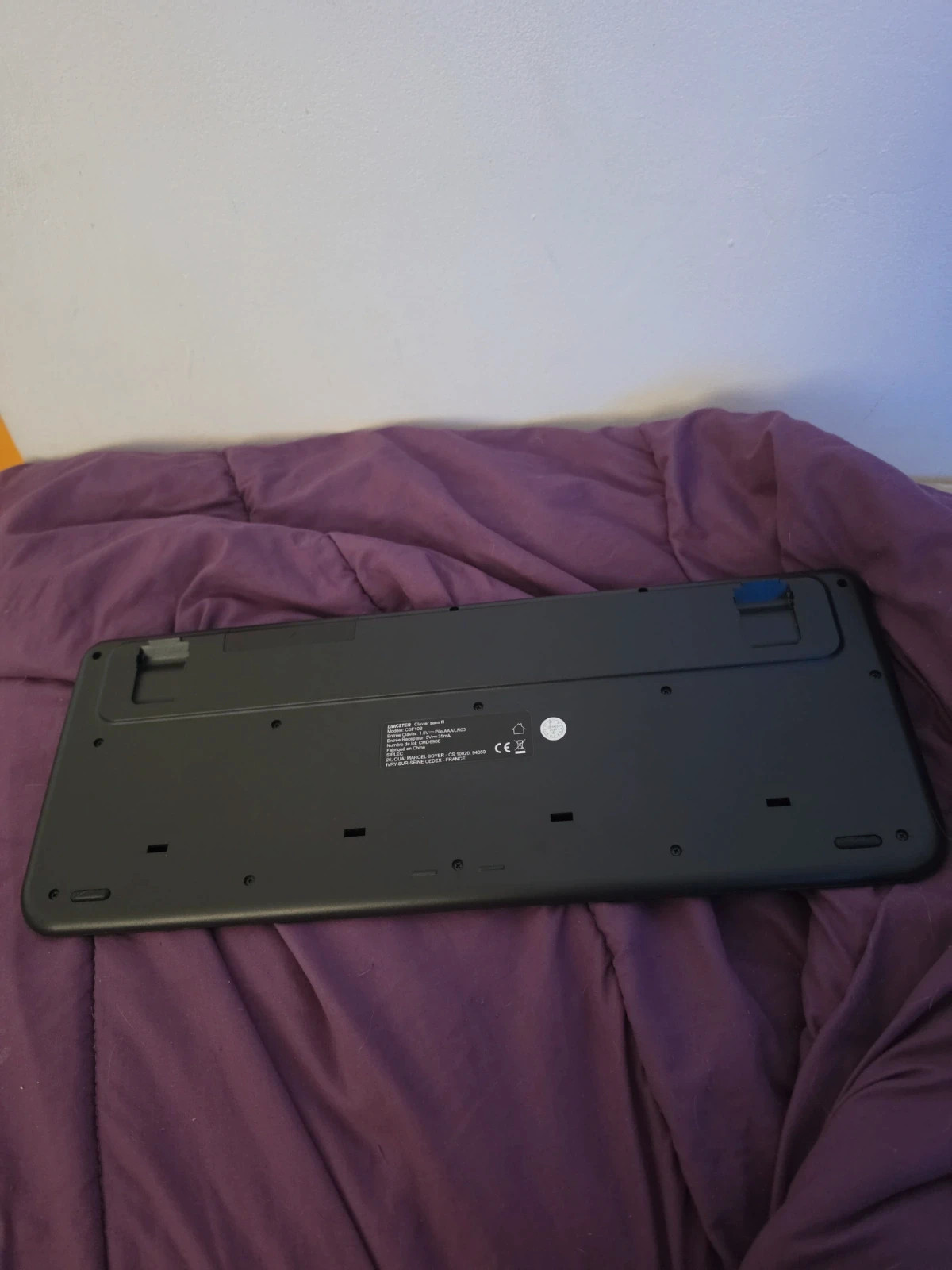 Bonjour je vend un clavier sans fil a bluetooth bon état service meme pas 1 mois 2