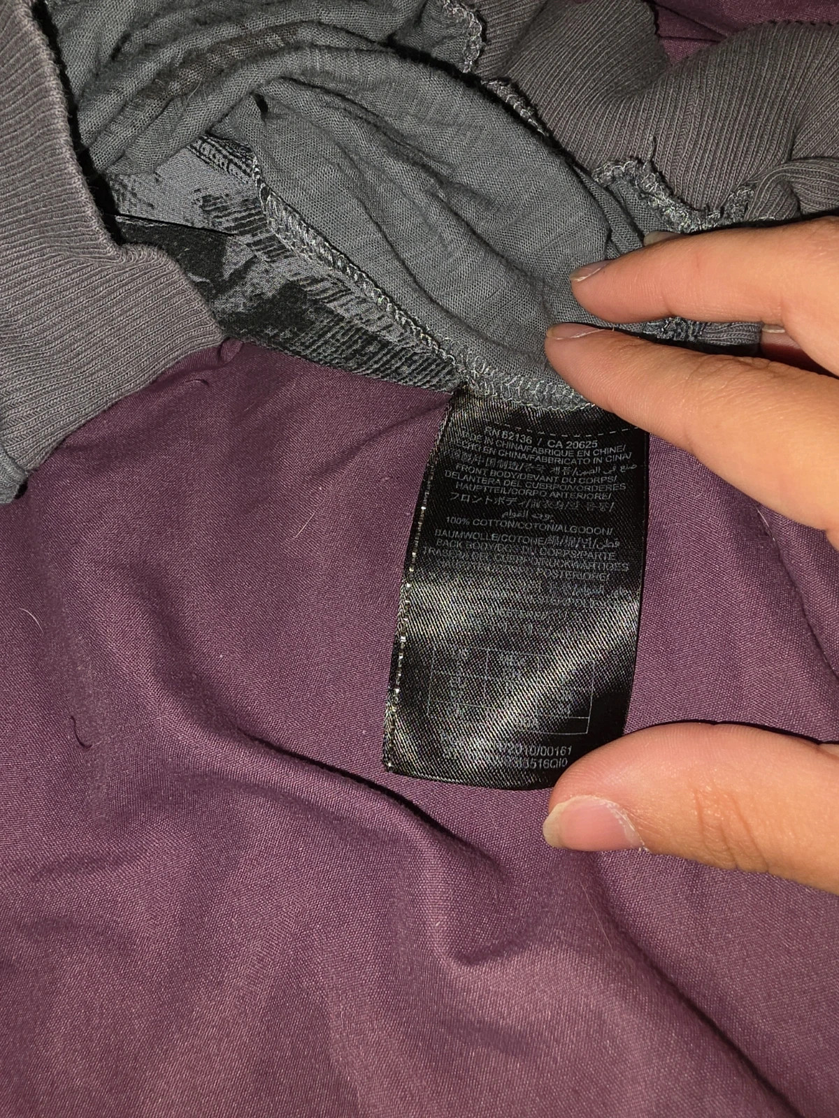 Bonjour je vend un t-shirt taille S en bon état porté 2 fois – GUESS – taille S / 36 / 8 4