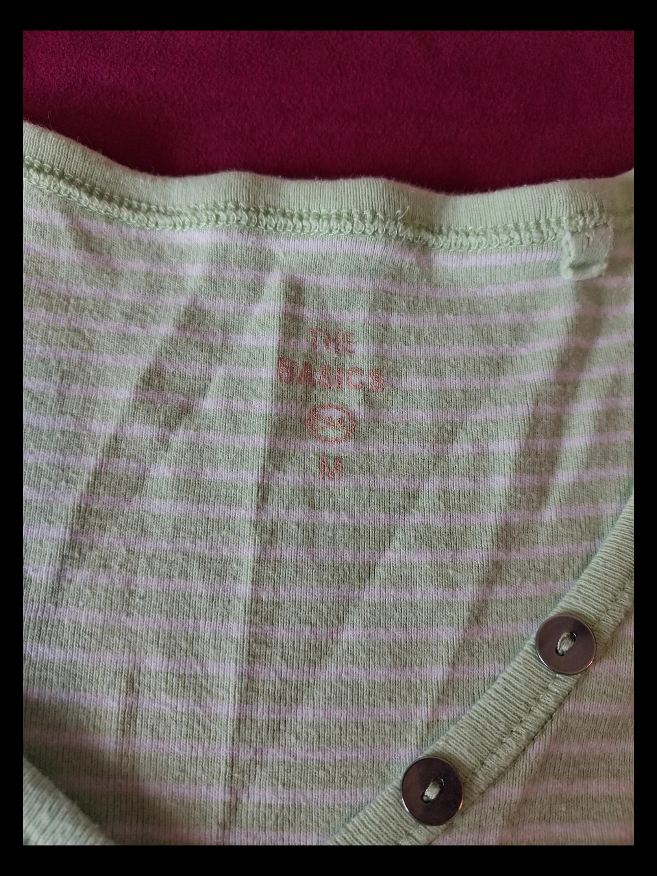 Tee shirt boutonnée à col v – C&A – taille M / 38 / 10 2