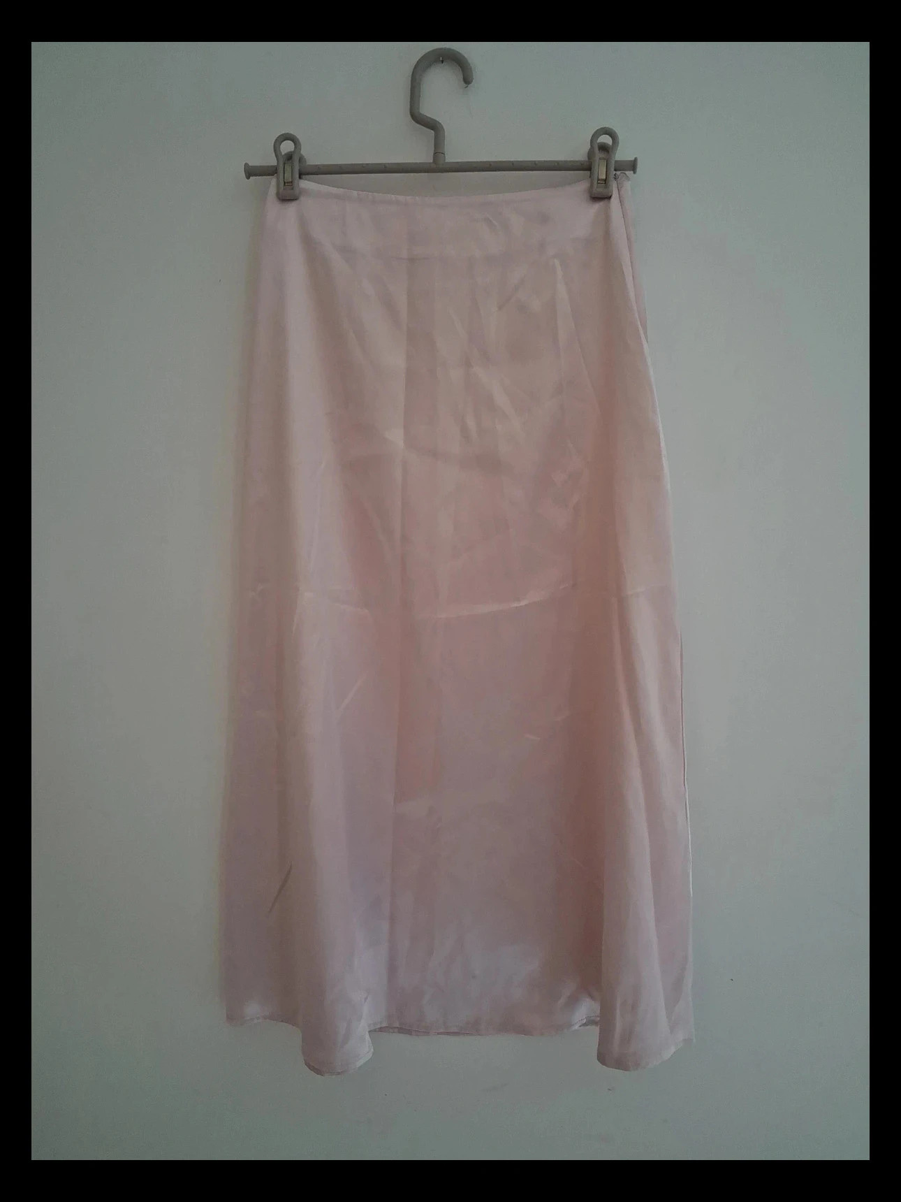 Rose pâle satin en jupe