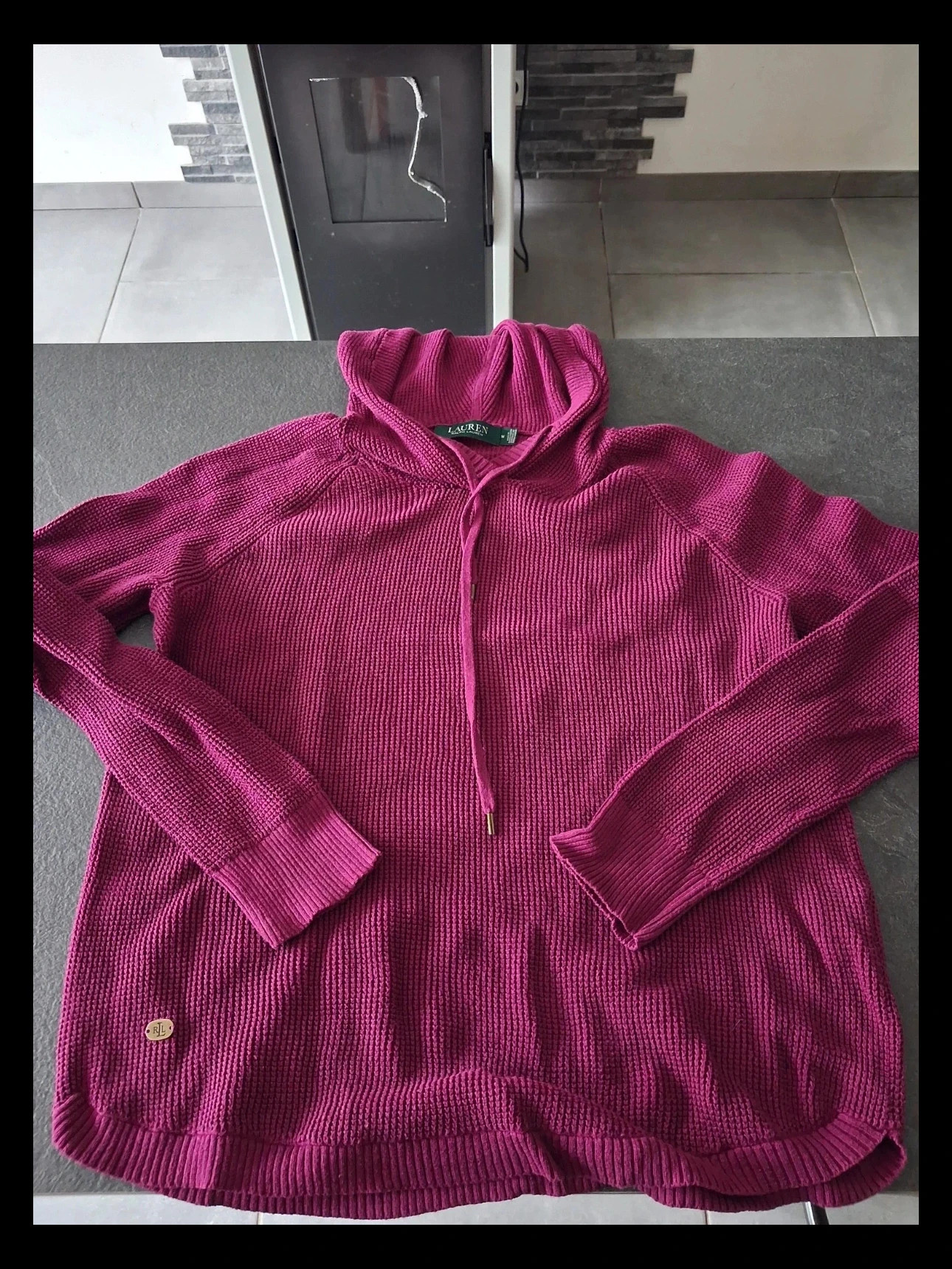 Pull Ralph lauren rose fuchsia femme a capuche. Maille épaisse. Taille M