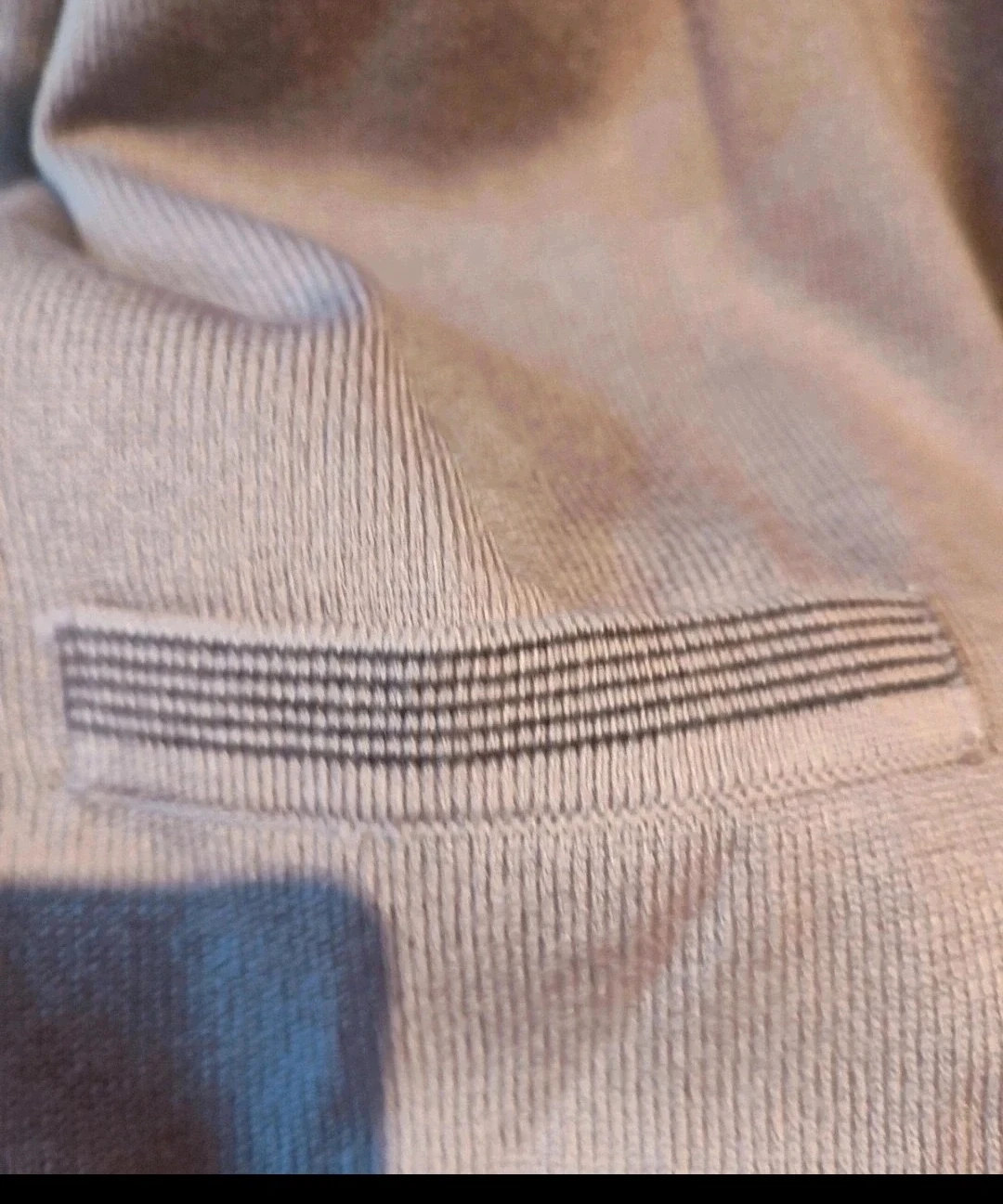 Cárdigan con brillitos – Local – taille 5XL / 50 / 22 5