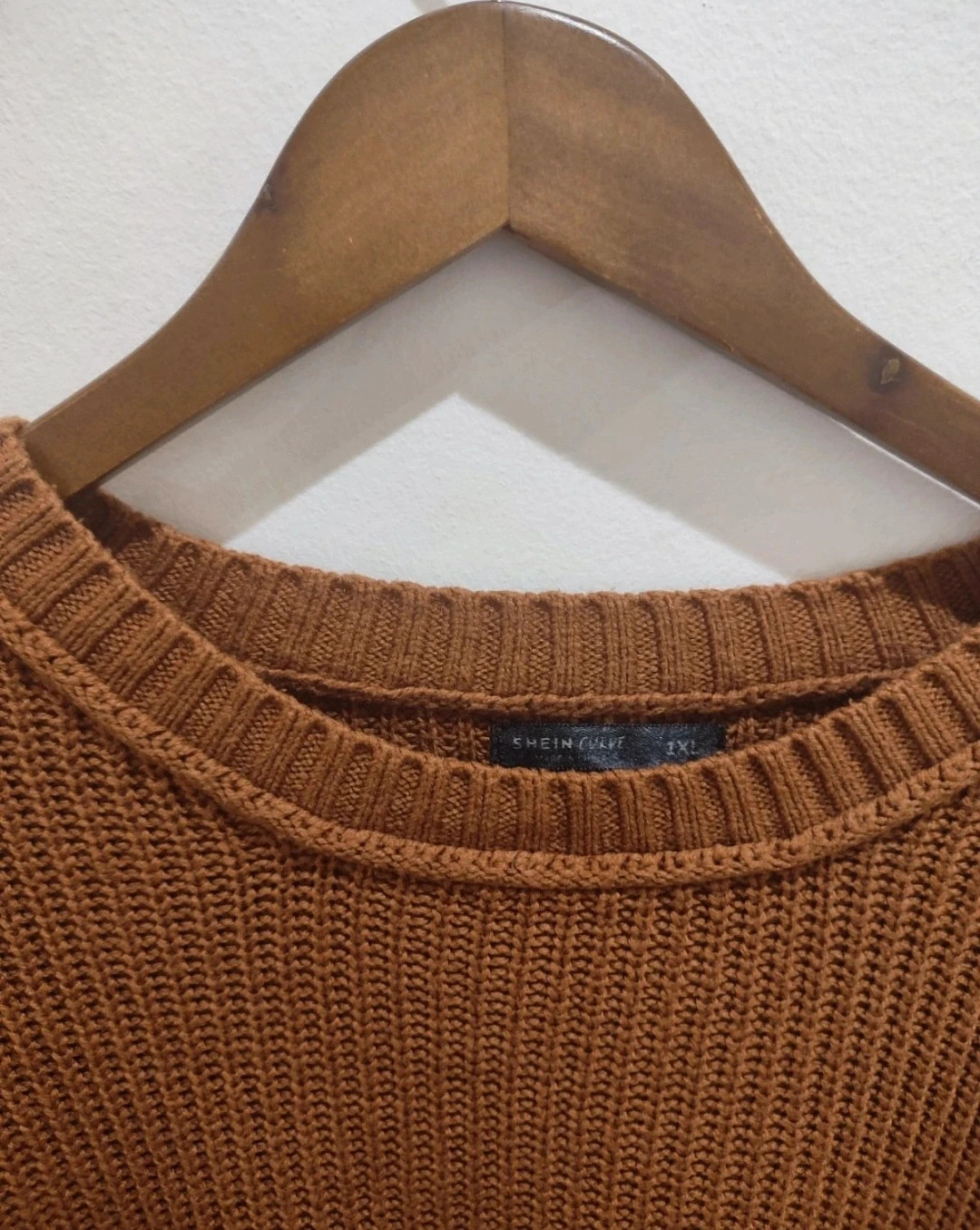Jersey color marrón – Shein Curve – taille 7XL / 54 / 26 3
