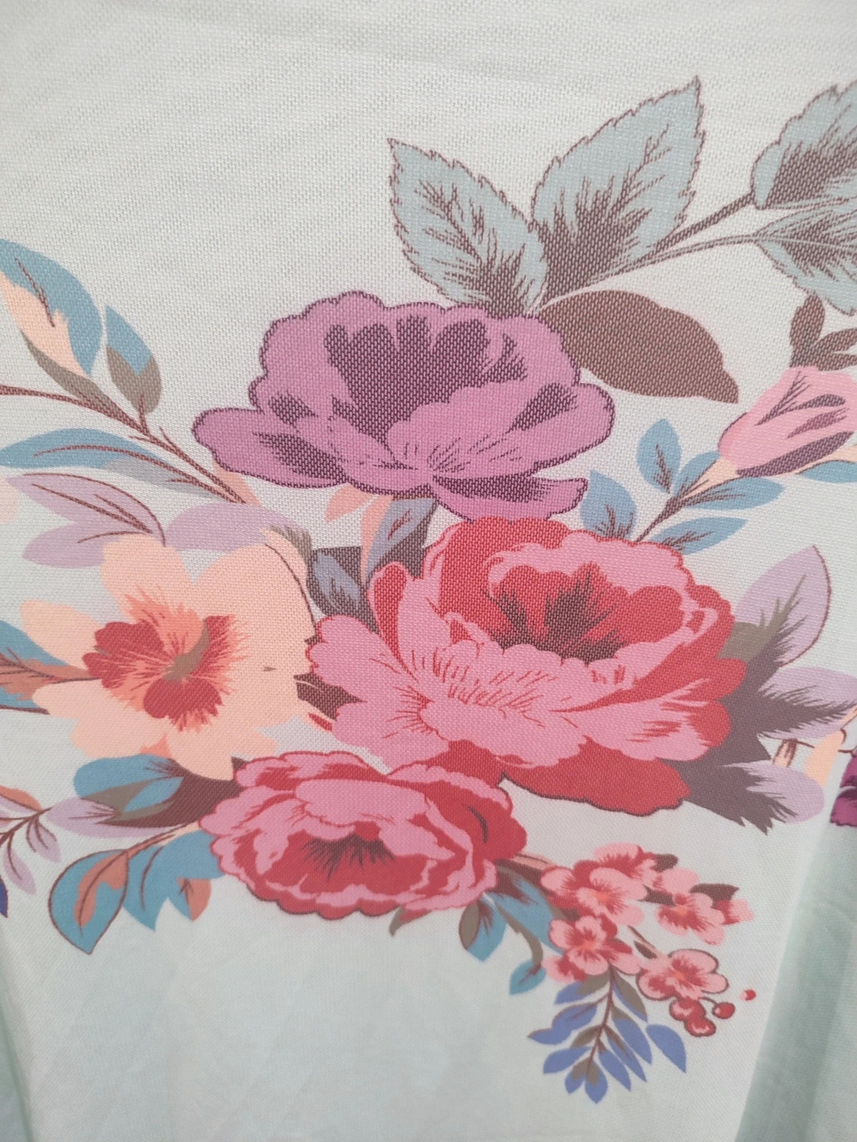 Blusa semitransparente – Local – taille 6XL / 52 / 24 3