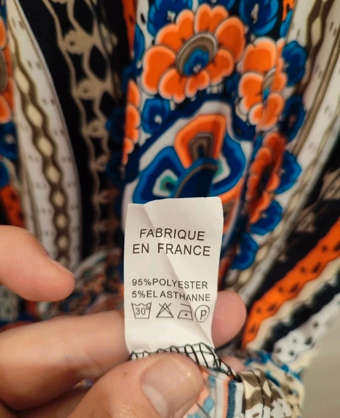 Blusa estampada – Local – taille 6XL / 52 / 24 4