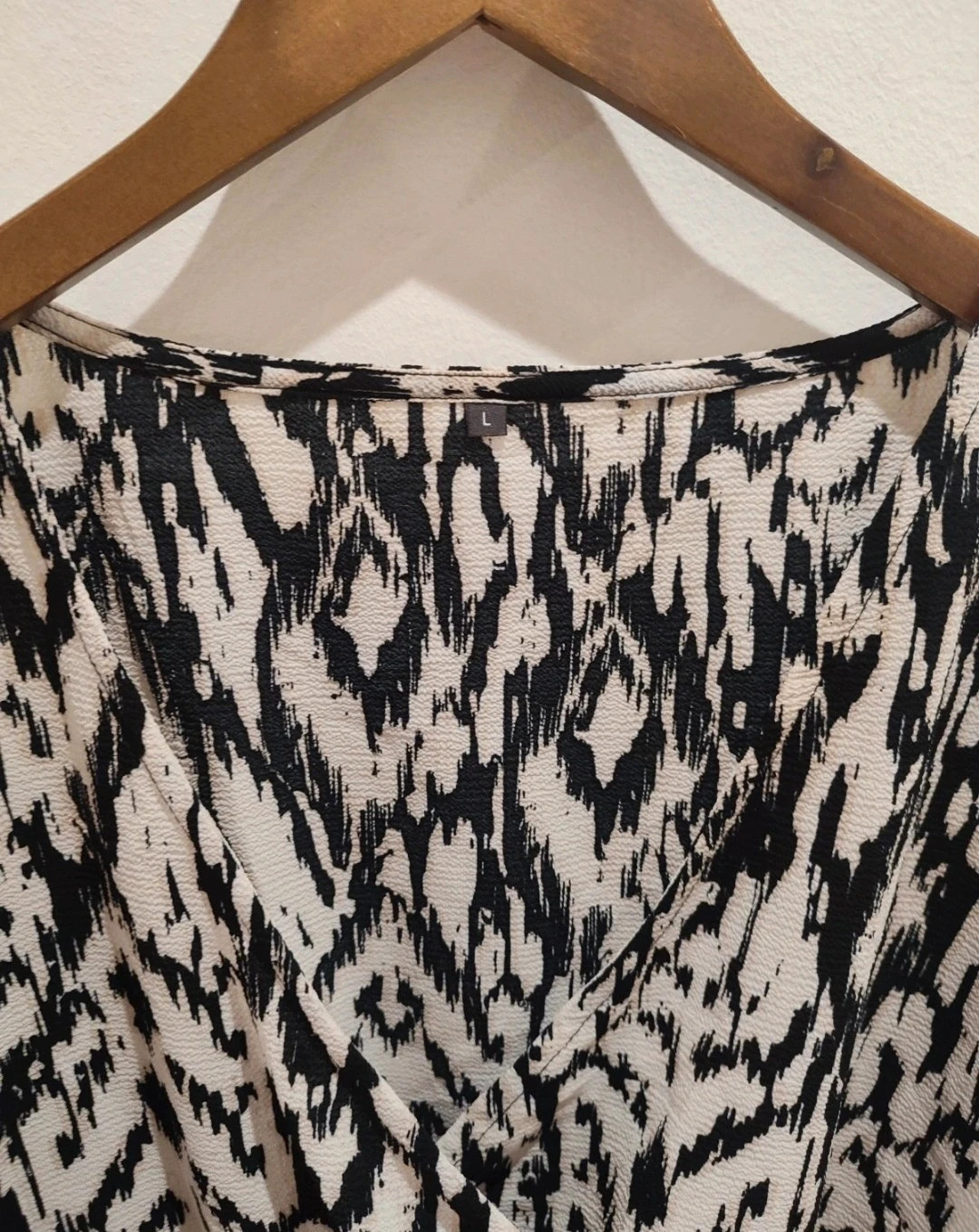 Blusa con estampado original – Local – taille 6XL / 52 / 24 2