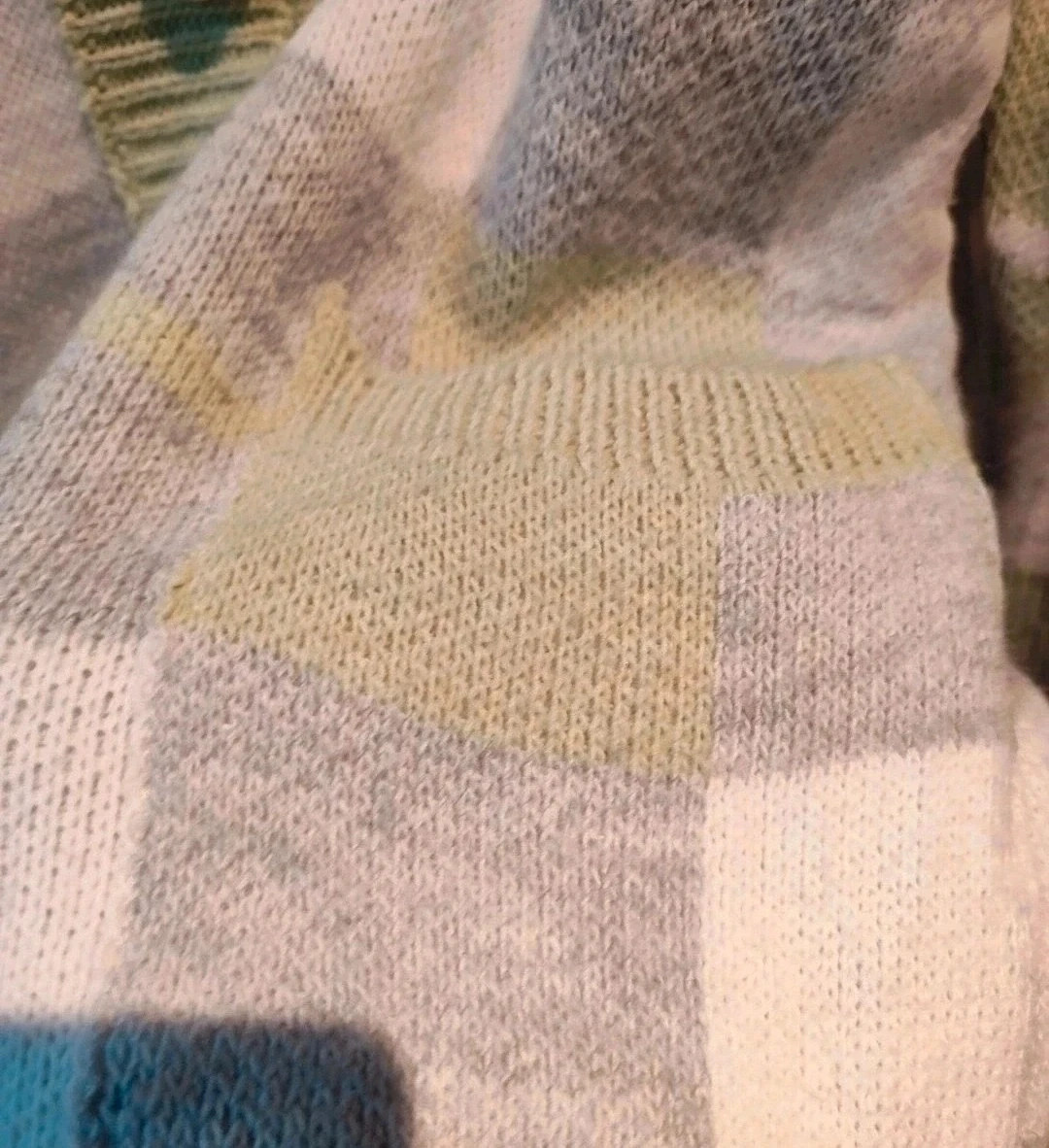 Cárdigan con botones joya – Local – taille 6XL / 52 / 24 4