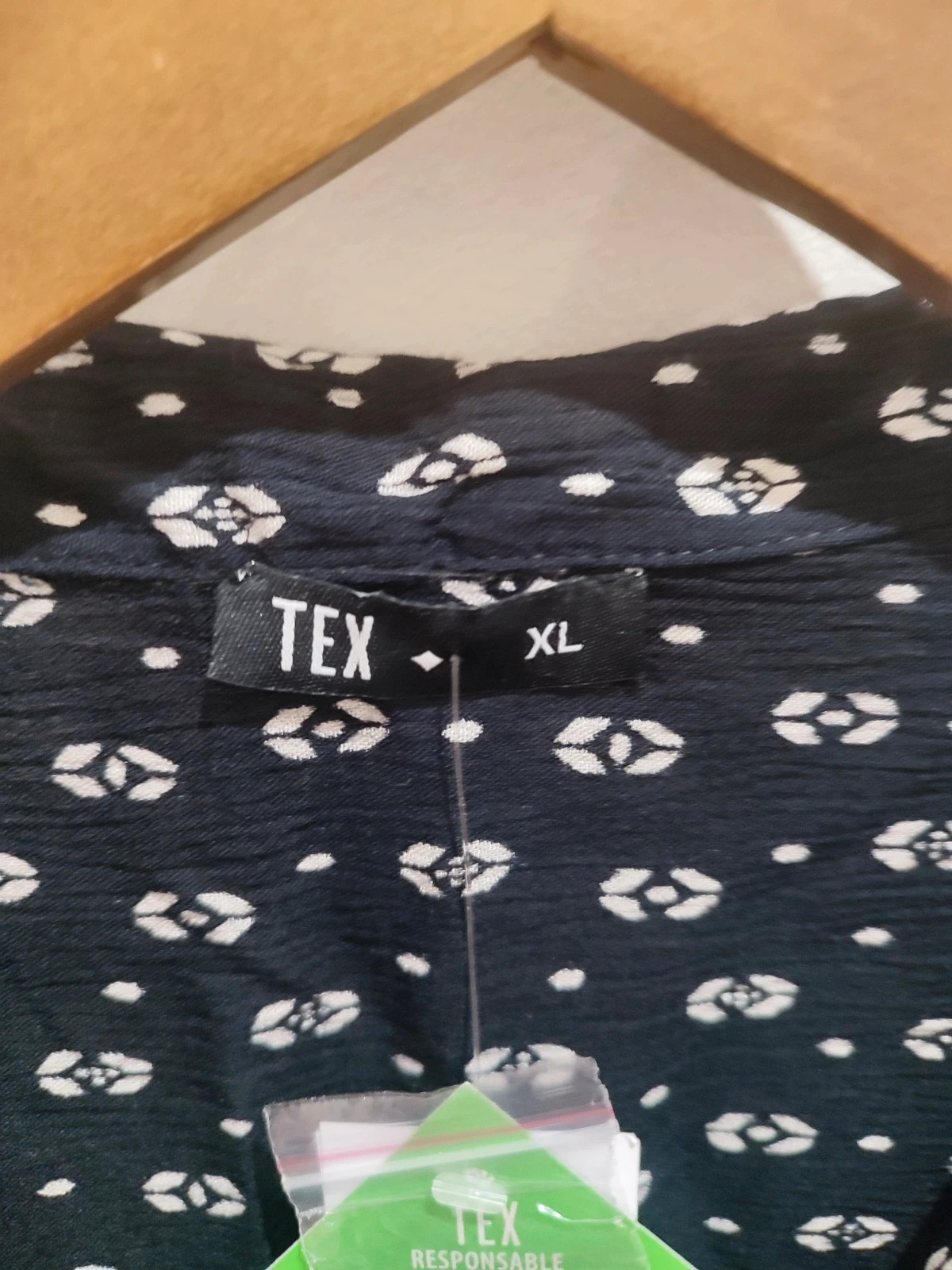 Camisa de manga corta estampada – TEX – taille 6XL / 52 / 24 3