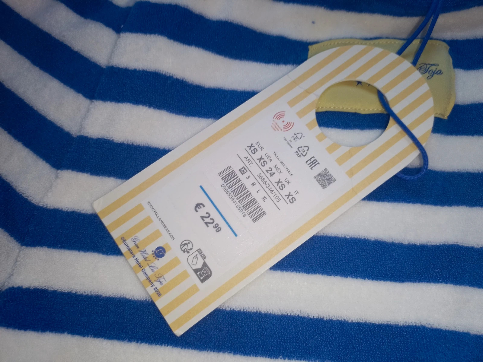 Striped Towel Fabric Shorts Pull&Bear XS – Pull & Bear – taille XS / 34 / 6 2