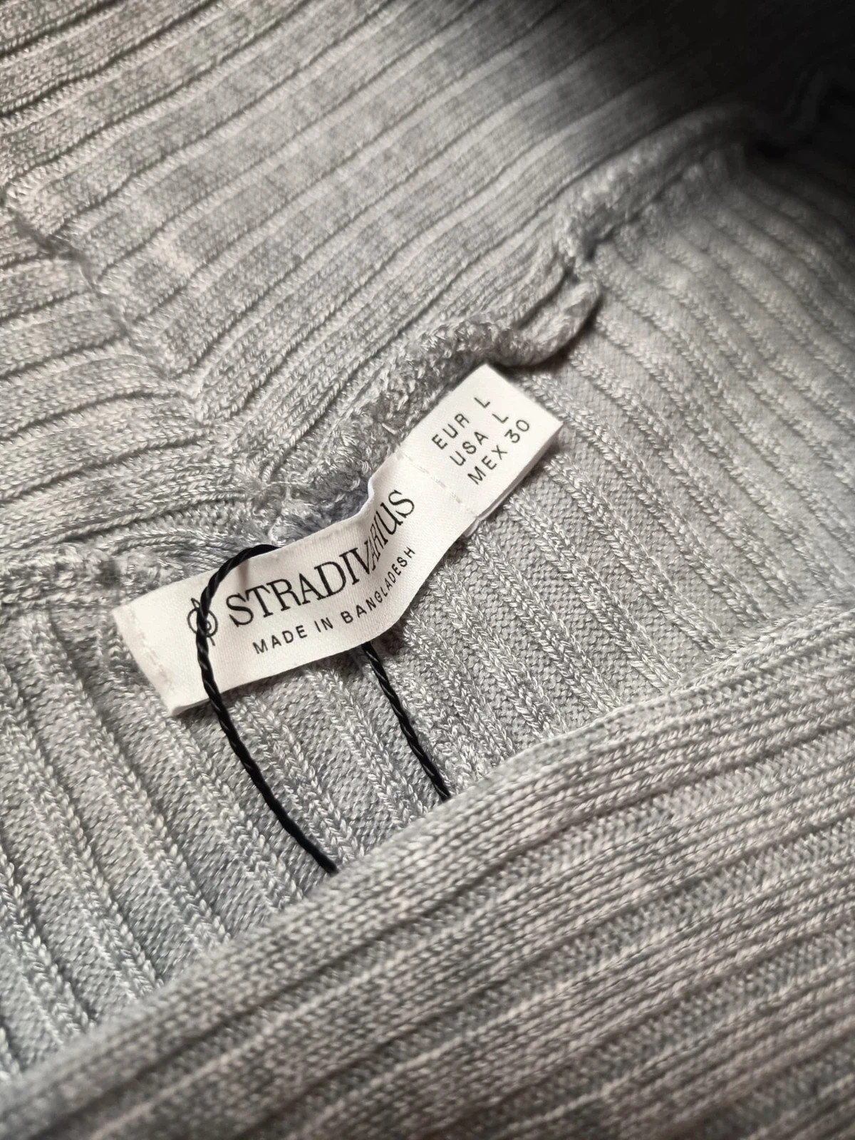 Stradivarius Ribbed Knit Grey Trousers - Size L – Stradivarius – taille L / 40 / 12 3