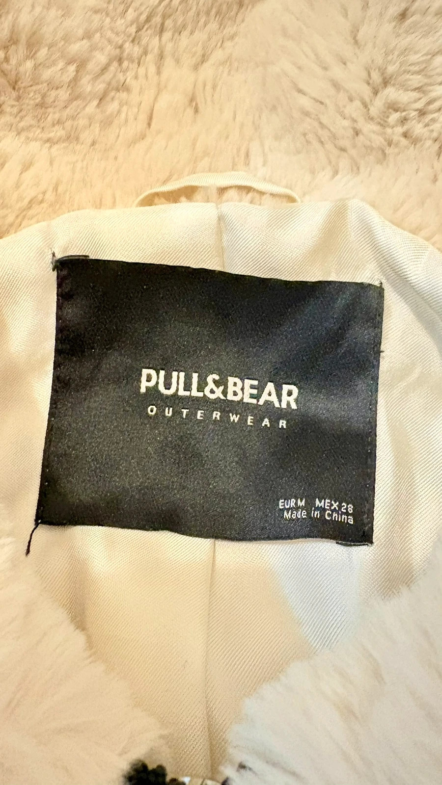 Pull&Bear – Veste polaire écrue et noire – Taille M – Pull & Bear – taille M / 38 / 10 3