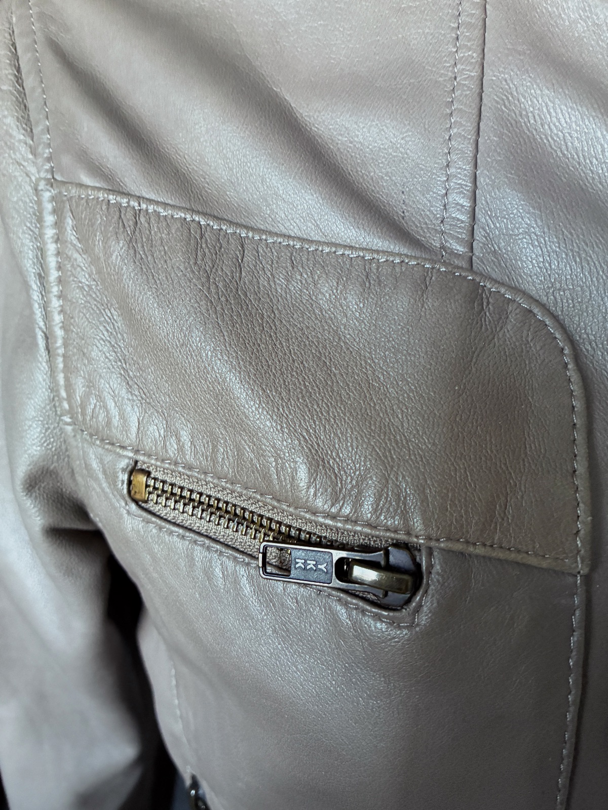 Veste en véritable cuir beige taille 38 pour femme  – Artisanal – taille M 5