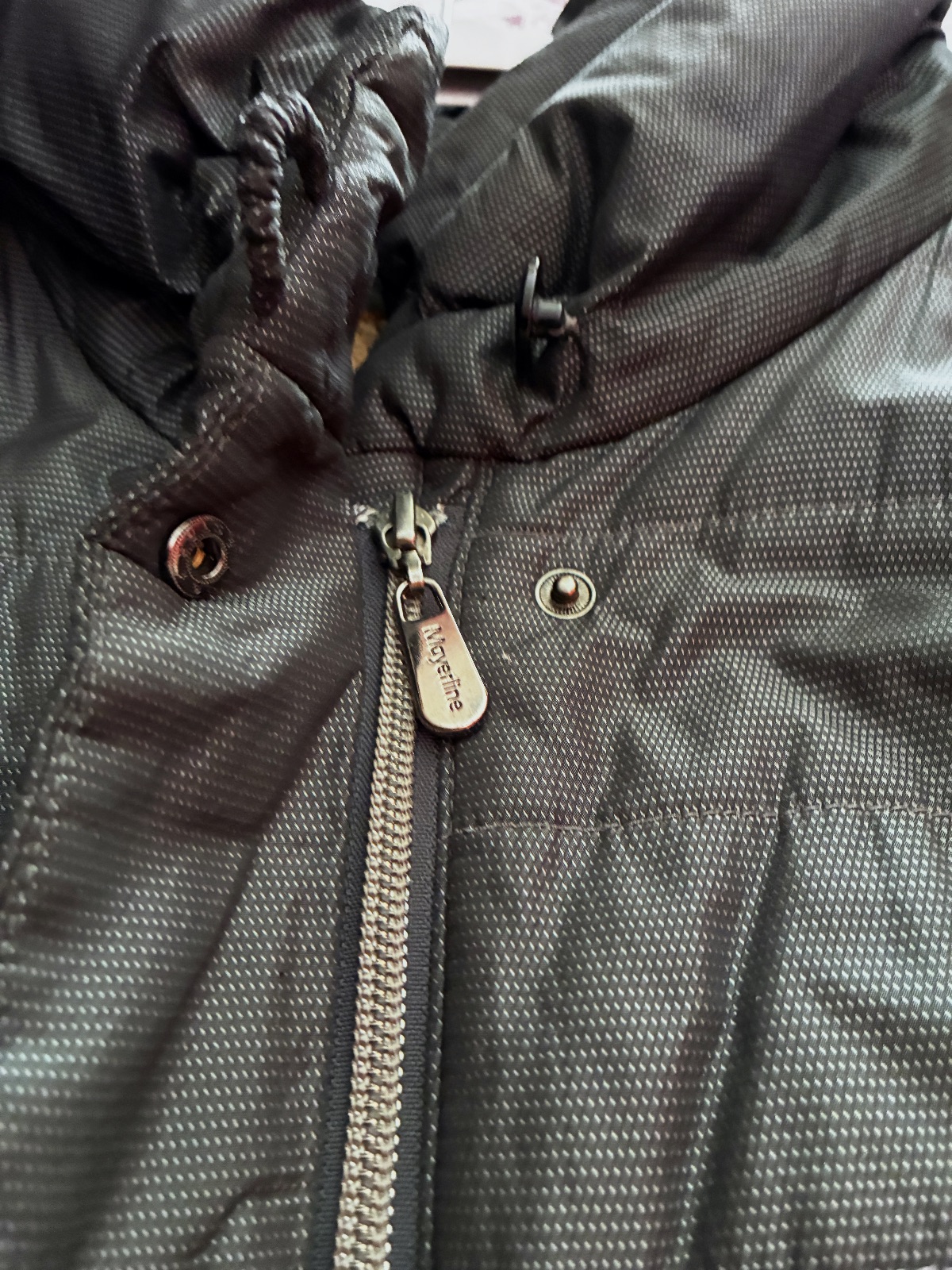 Veste grise matelassée avec capuche pour femme de Mayerline  – Mayerline – taille XL 5