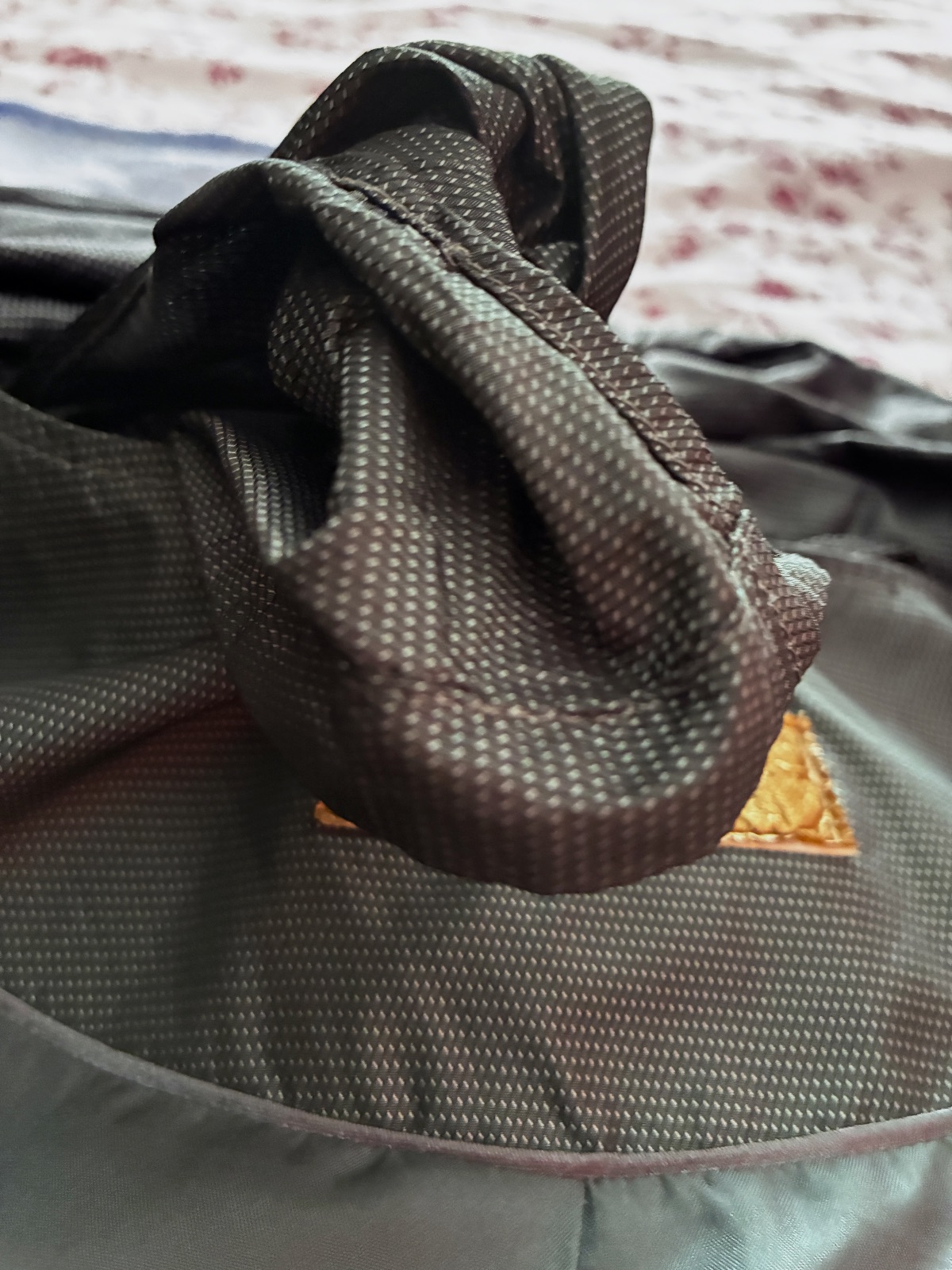 Veste grise matelassée avec capuche pour femme de Mayerline  – Mayerline – taille XL 4