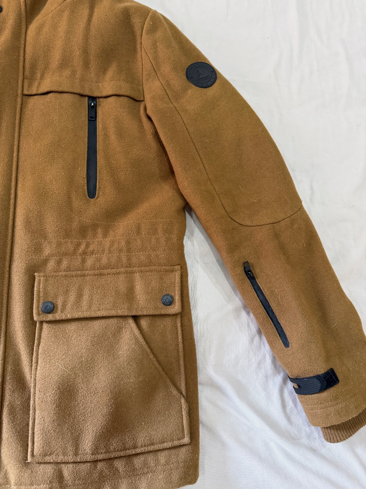 Abrigo Parka Camel Bershka con Capucha – Bershka – taille L 2