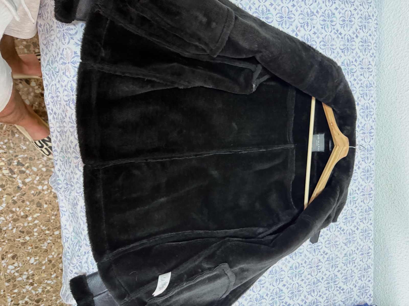 Chaqueta de doble cara de piel sintética negra Primark – Primark – taille L 3