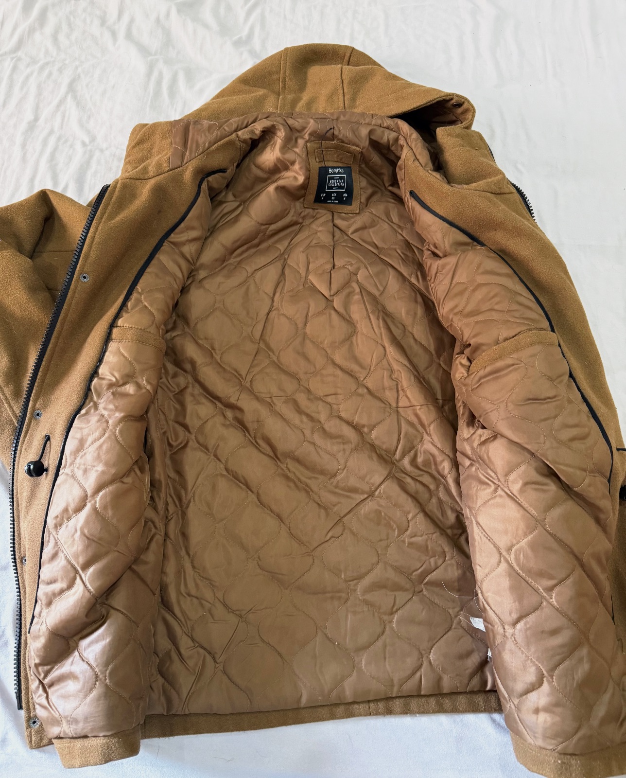 Abrigo Parka Camel Bershka con Capucha – Bershka – taille L 5