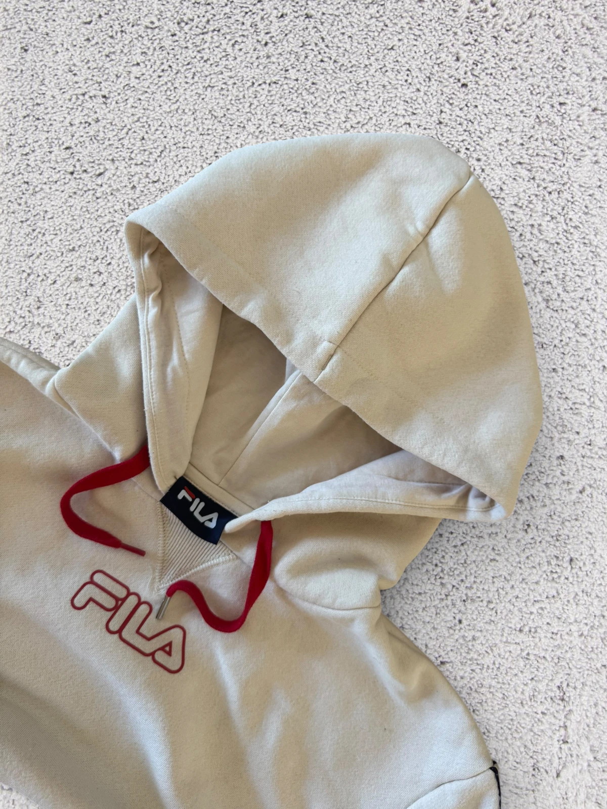 Retro Fila Taped Sleeve Hoodie Cream Red Embroidered - 90s Streetstyle – FILA – taille S / 36 / 8 5