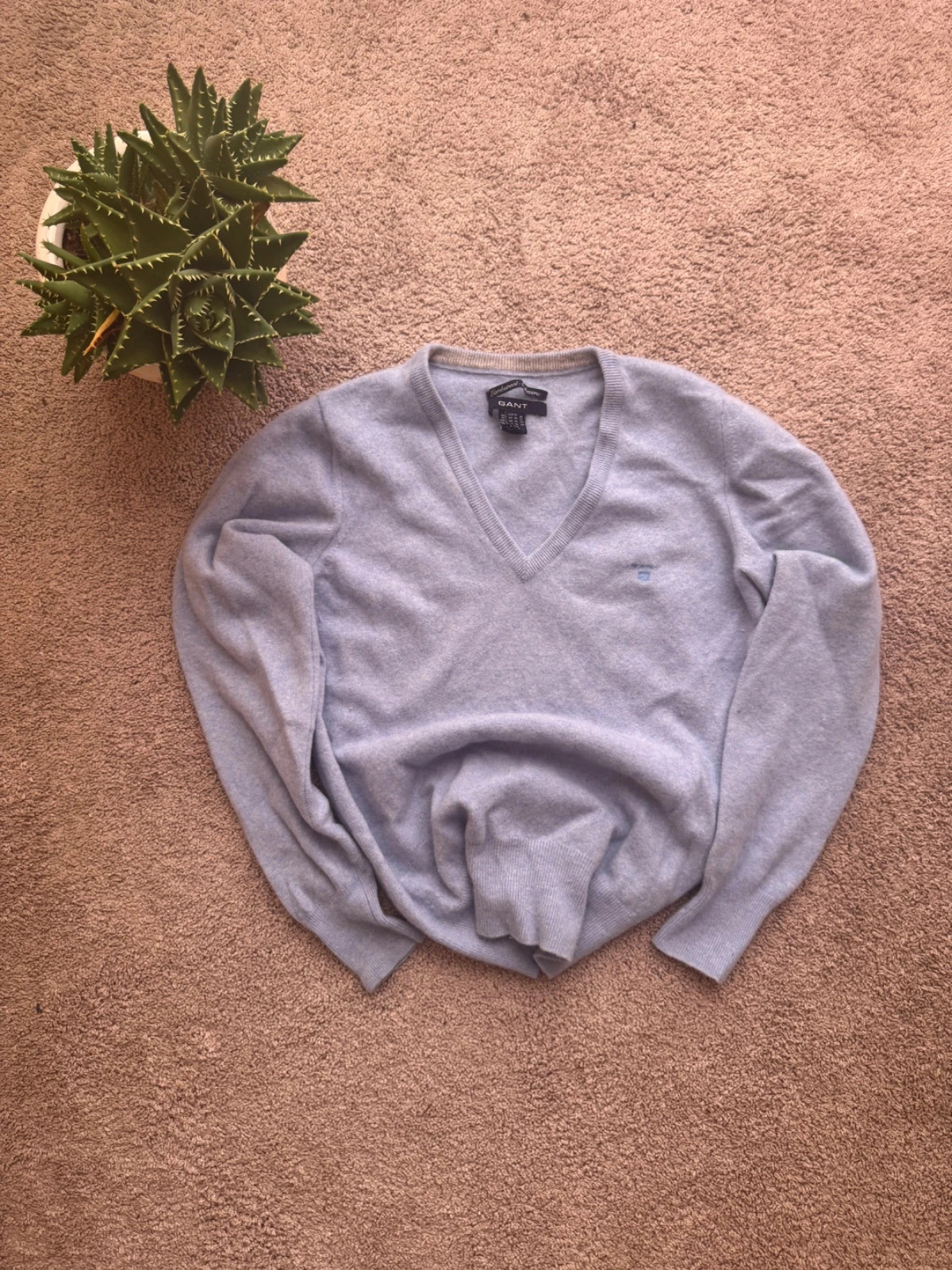 GANT Vintage Light Blue Lambswool & Cashmere V-Neck Jumper Size XL