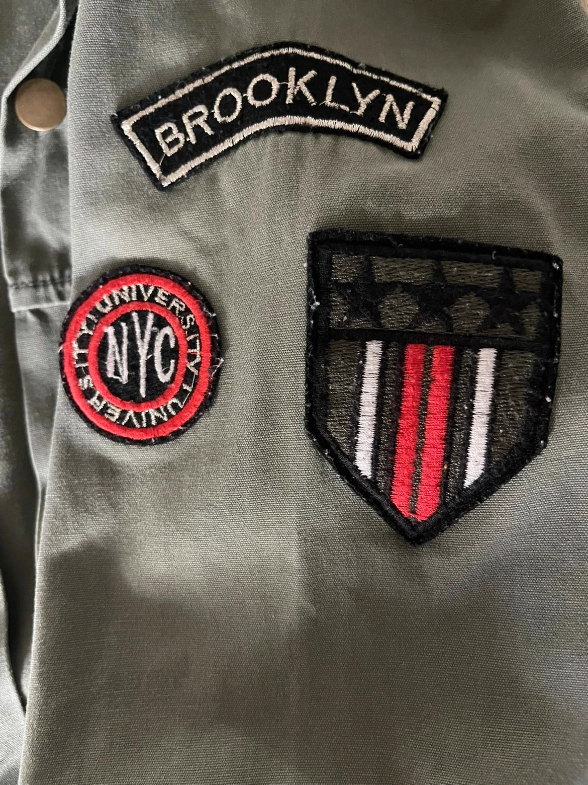 Veste saharienne Jennyfer kaki militaire – Patchs Bronx NYC – Taille L – Jennyfer – taille L / 40 / 12 4