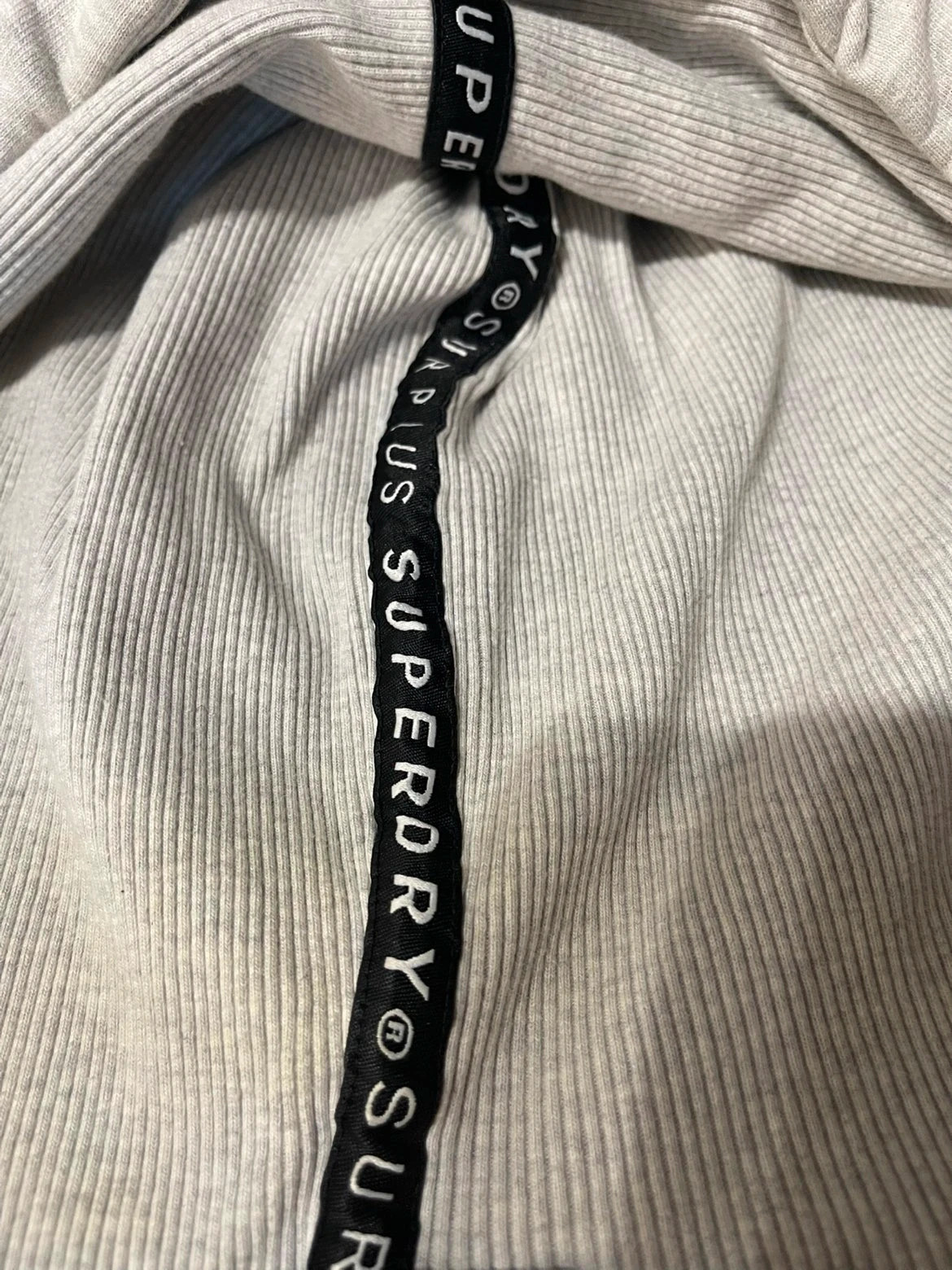 Sweat à capuche Homme Superdry gris clair – Taille L – Superdry – taille L 4